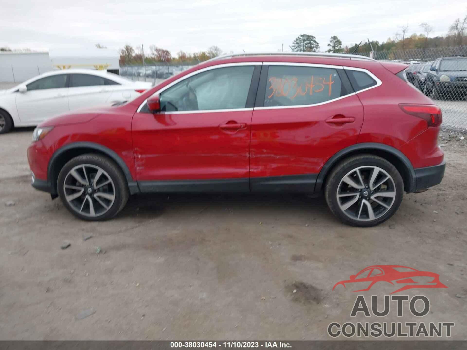 NISSAN ROGUE SPORT 2018 - JN1BJ1CRXJW201010