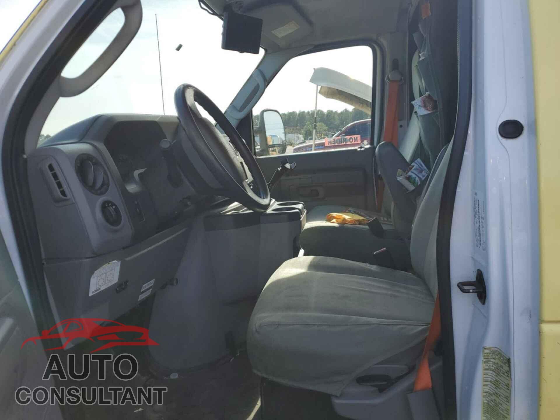 FORD E-450 CUTAWAY 2017 - 1FDXE4FS2HDC72243