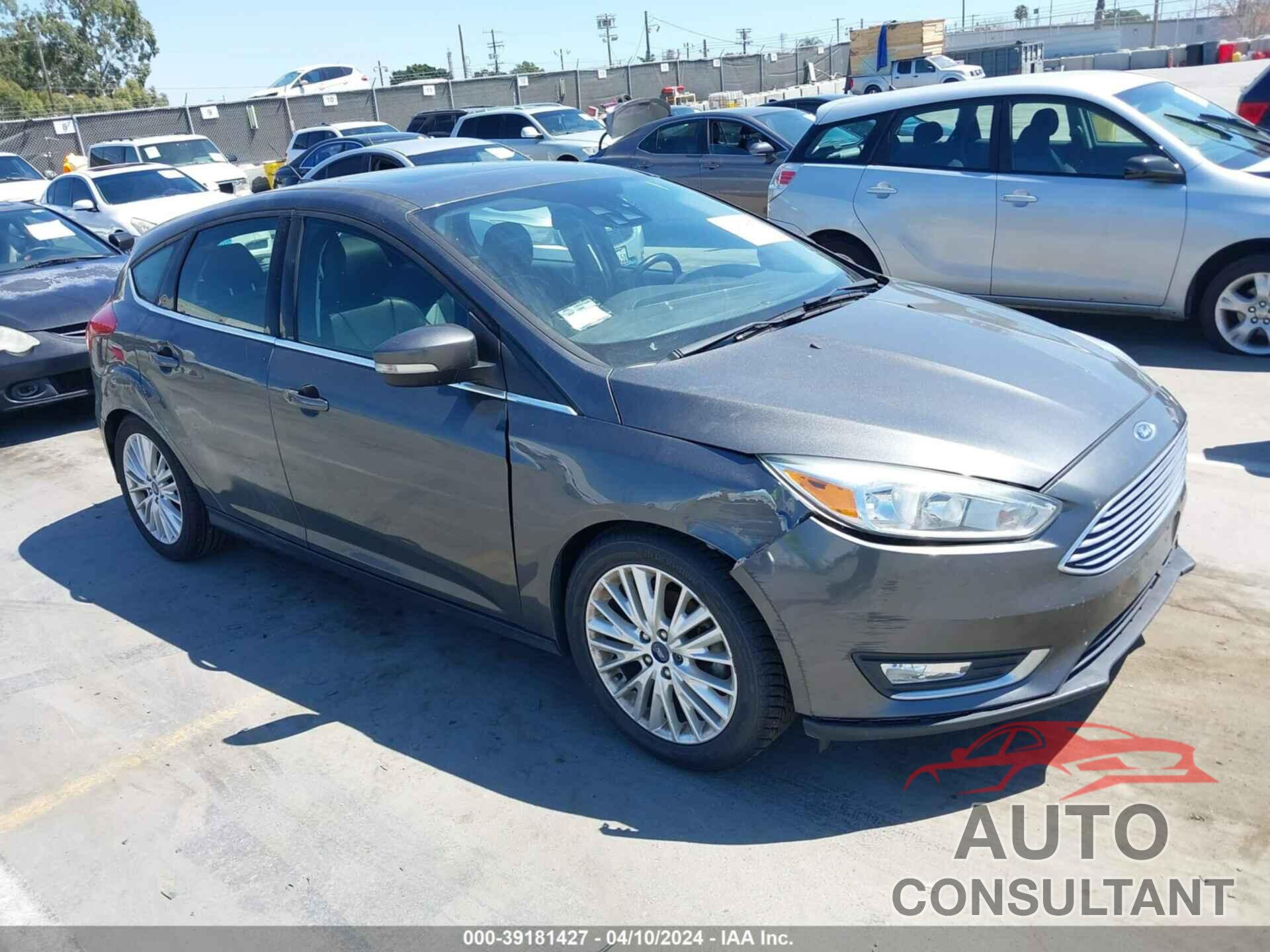 FORD FOCUS 2017 - 1FADP3N26HL223197