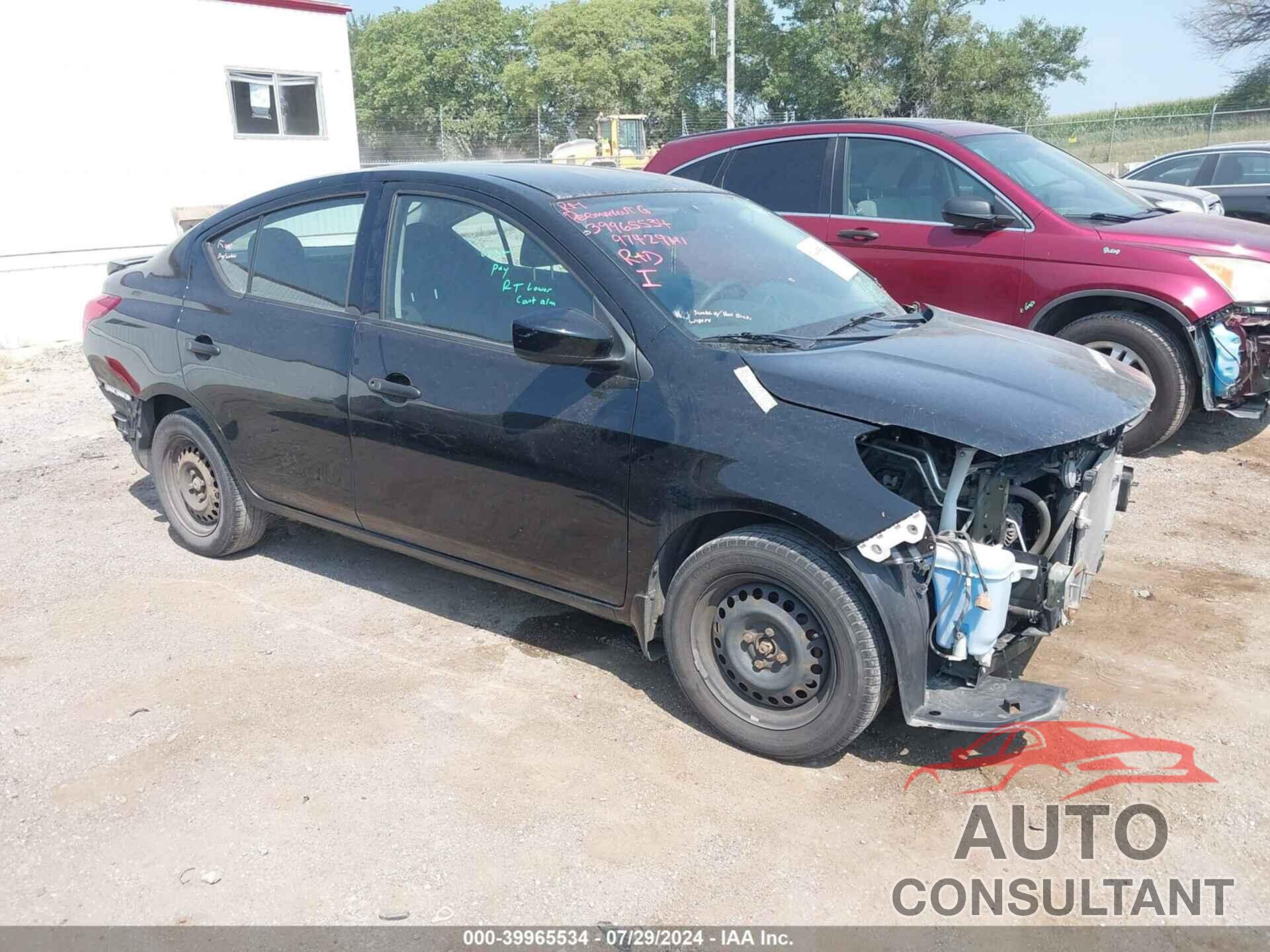 NISSAN VERSA 2018 - 3N1CN7AP2JL834815