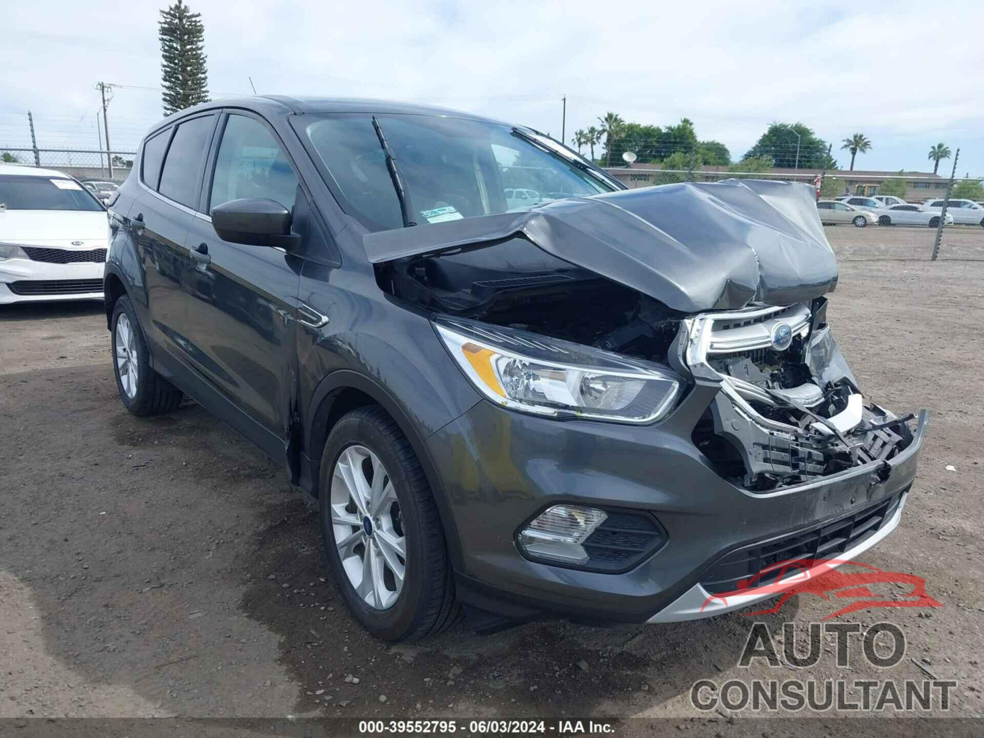 FORD ESCAPE 2019 - 1FMCU0GD9KUC05351