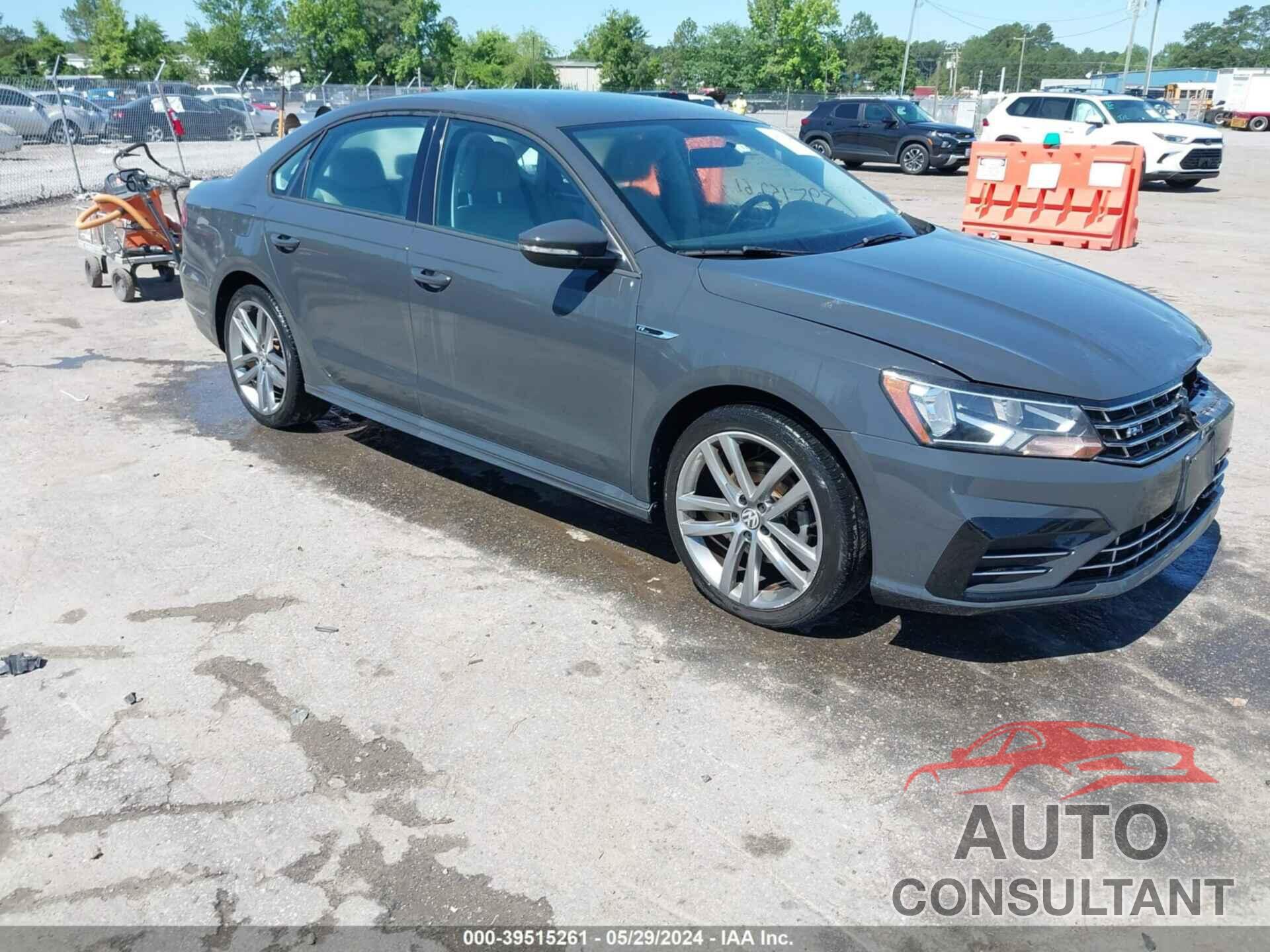 VOLKSWAGEN PASSAT 2018 - 1VWAA7A3XJC014150