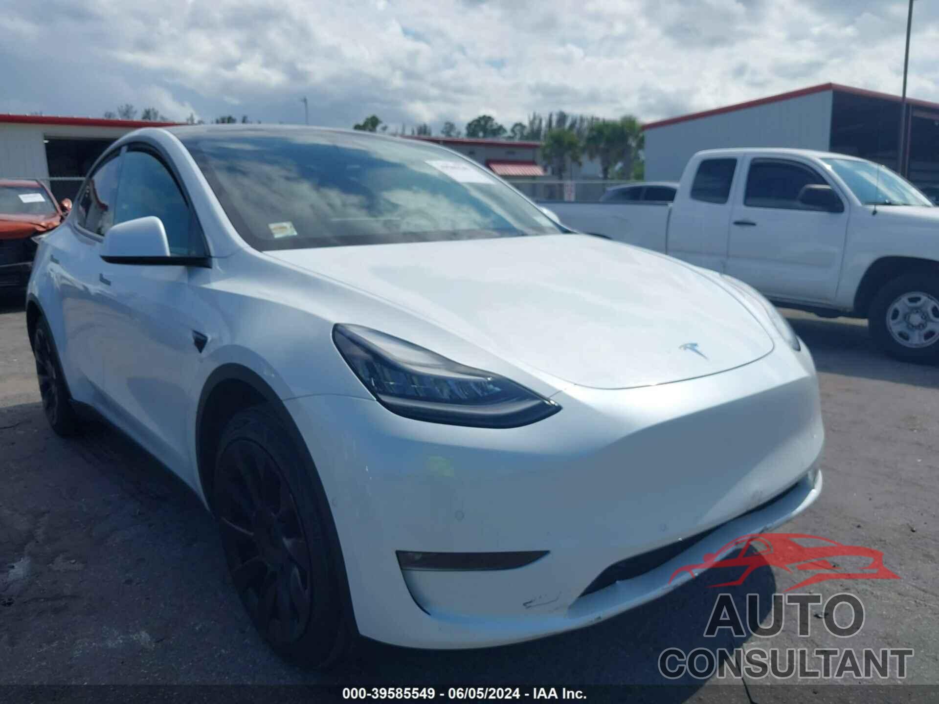 TESLA MODEL Y 2021 - 5YJYGDED0MF105730