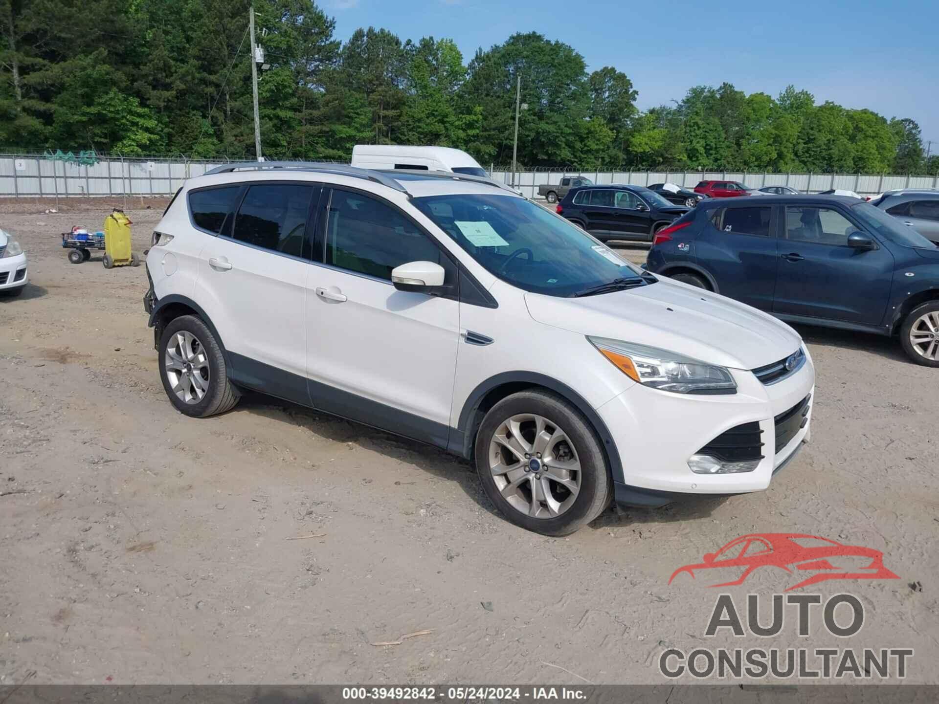 FORD ESCAPE 2016 - 1FMCU0J97GUC19079