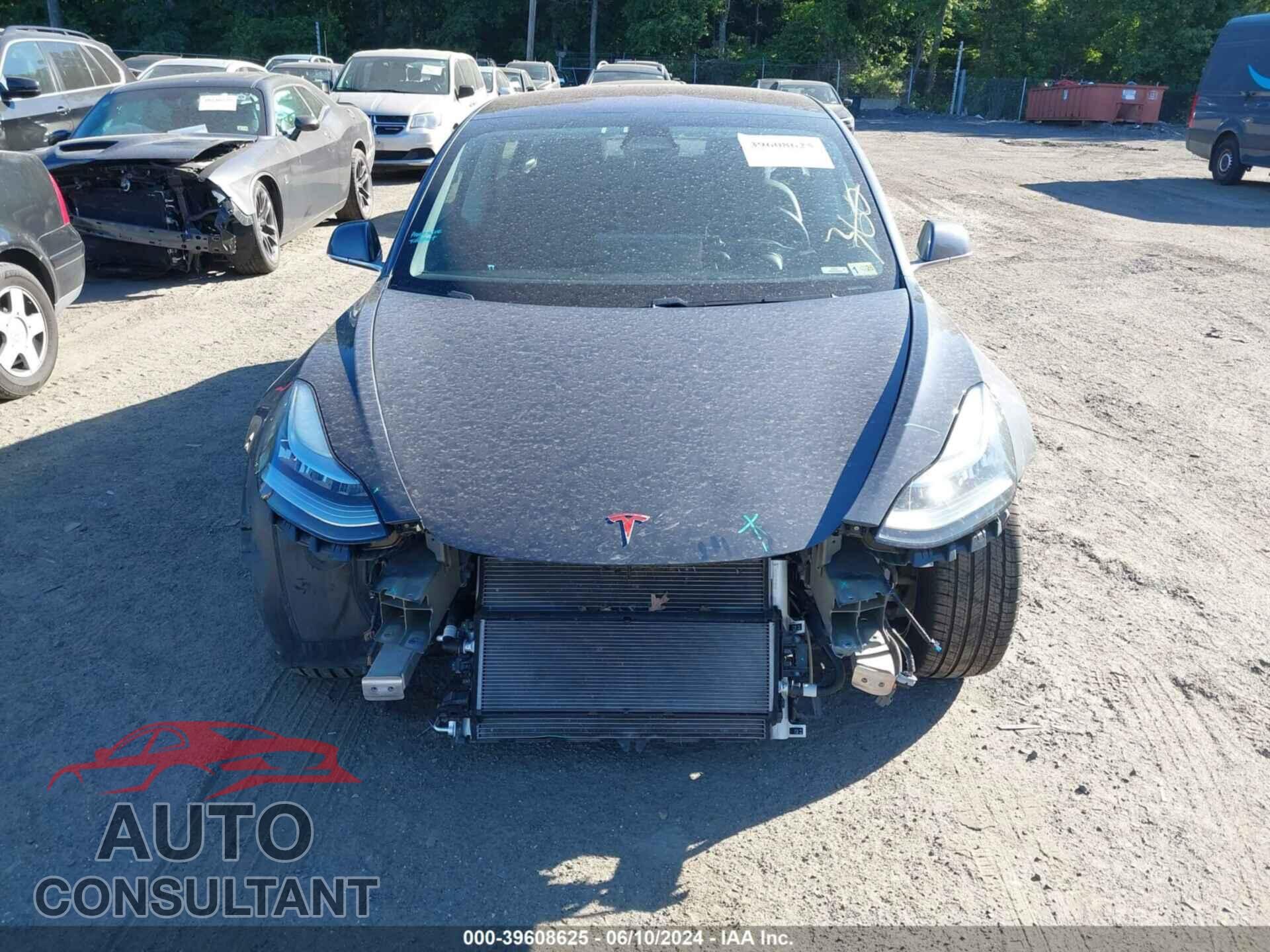 TESLA MODEL 3 2018 - 5YJ3E1EA9JF004010