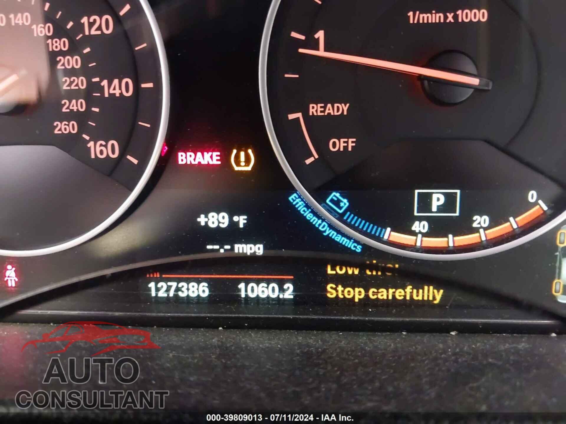 BMW 320I 2016 - WBA8E5G54GNU21961