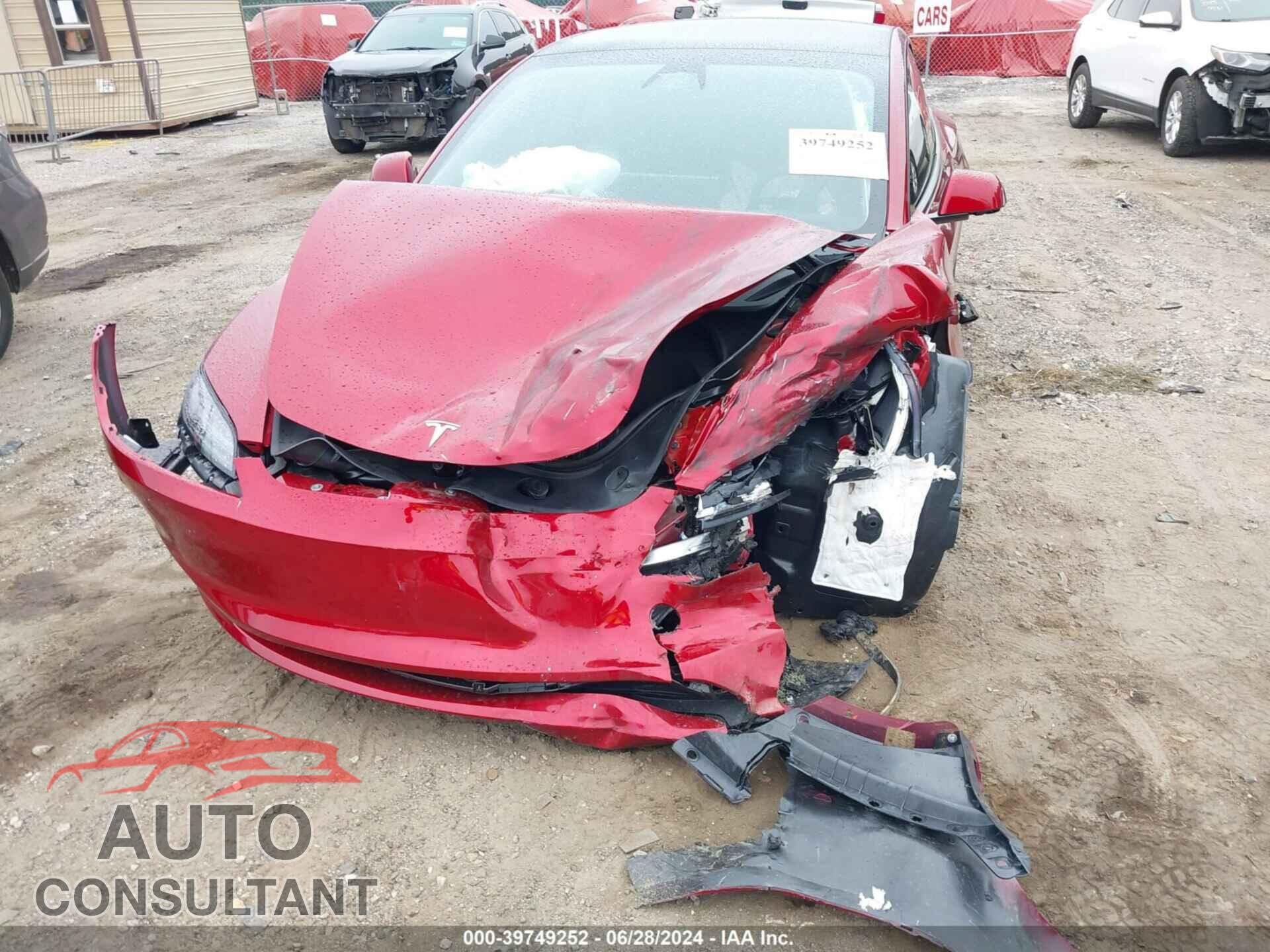 TESLA MODEL 3 2024 - 5YJ3E1EA1RF771488