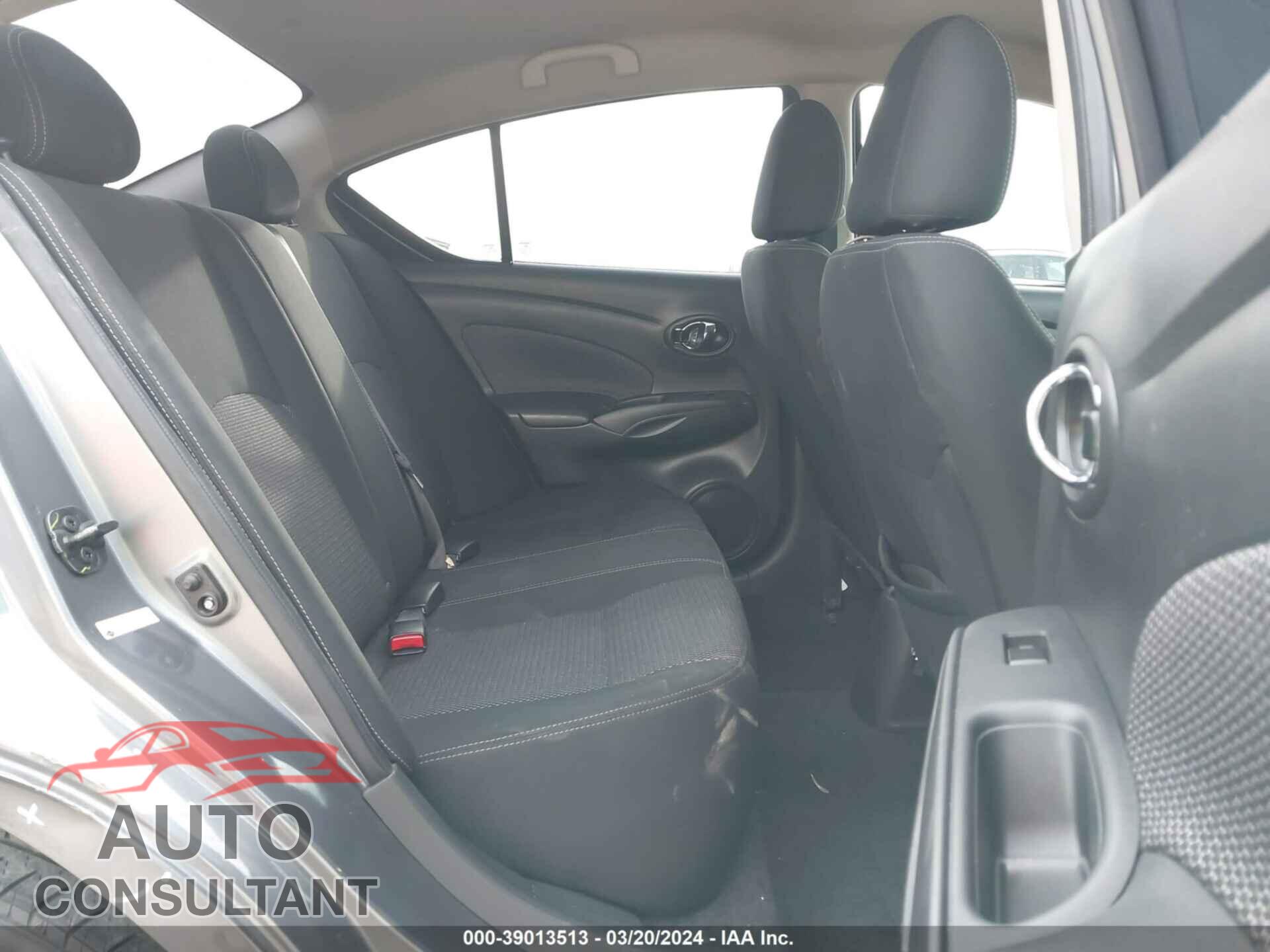 NISSAN VERSA 2019 - 3N1CN7AP3KL839443