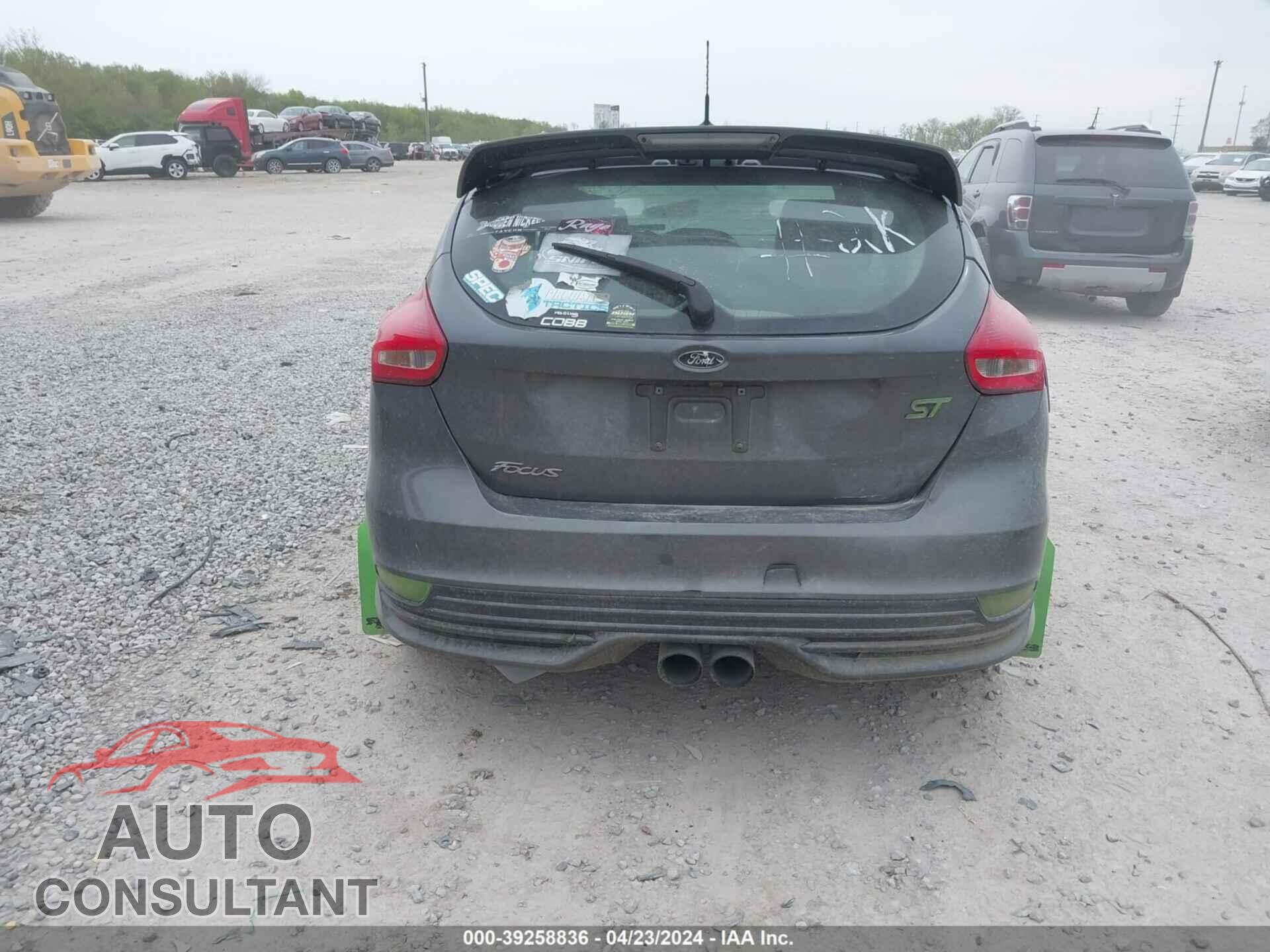 FORD FOCUS ST 2017 - 1FADP3L94HL236823