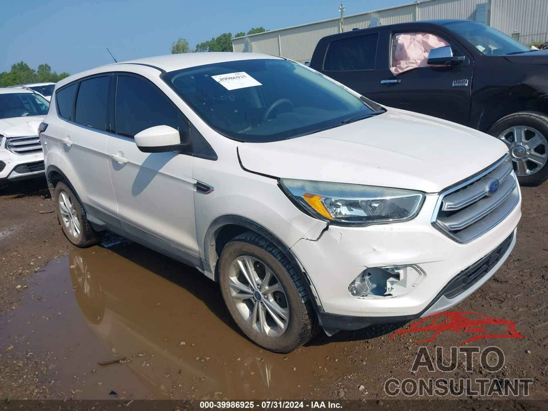 FORD ESCAPE 2017 - 1FMCU9GD4HUB78332