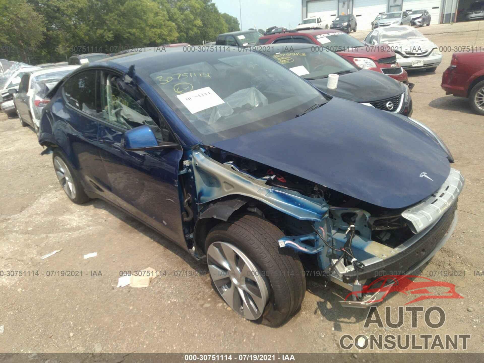 TESLA MODEL Y 2020 - 5YJYGDEE6LF007115