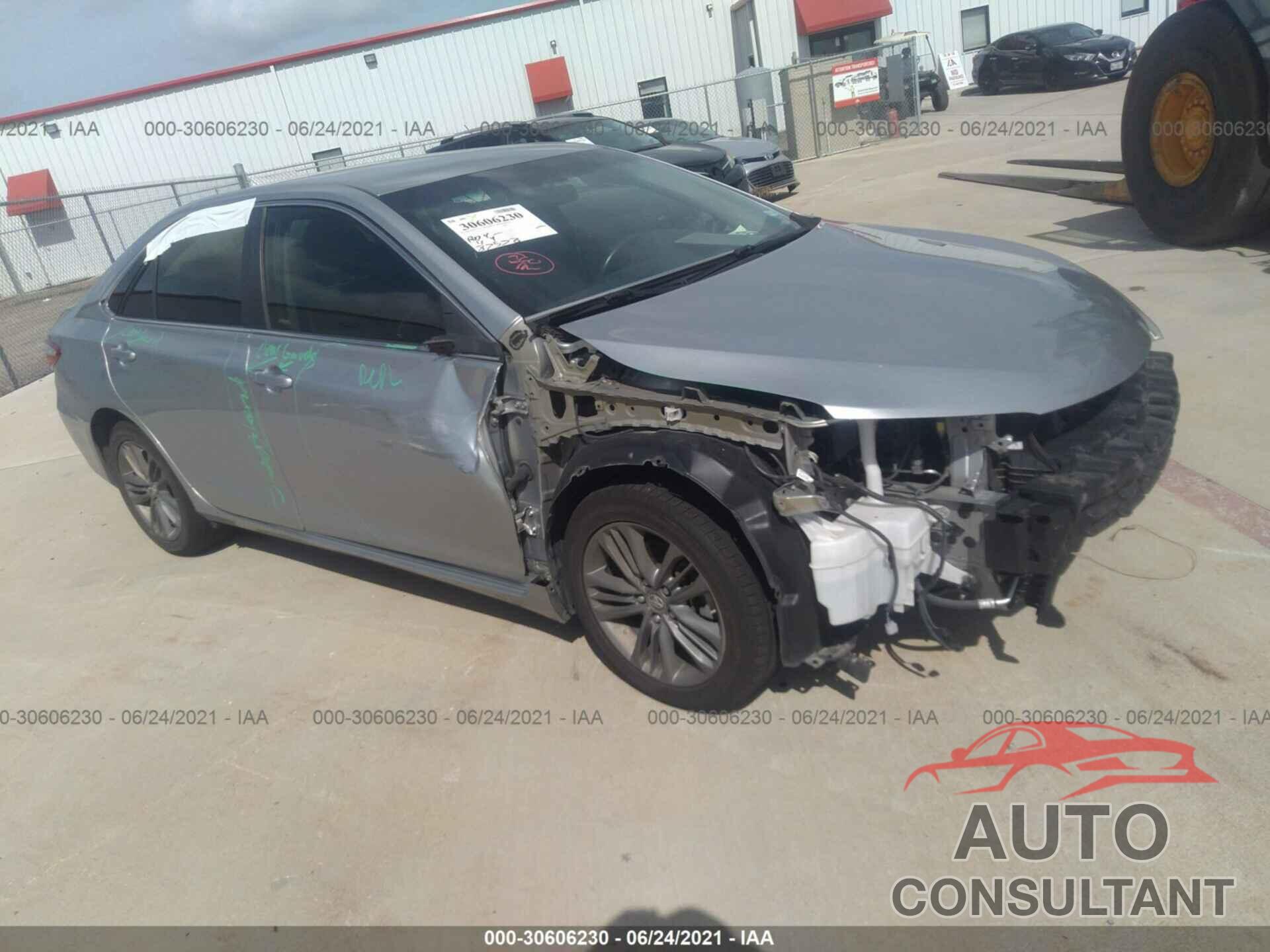 TOYOTA CAMRY 2016 - 4T1BF1FK3GU265922