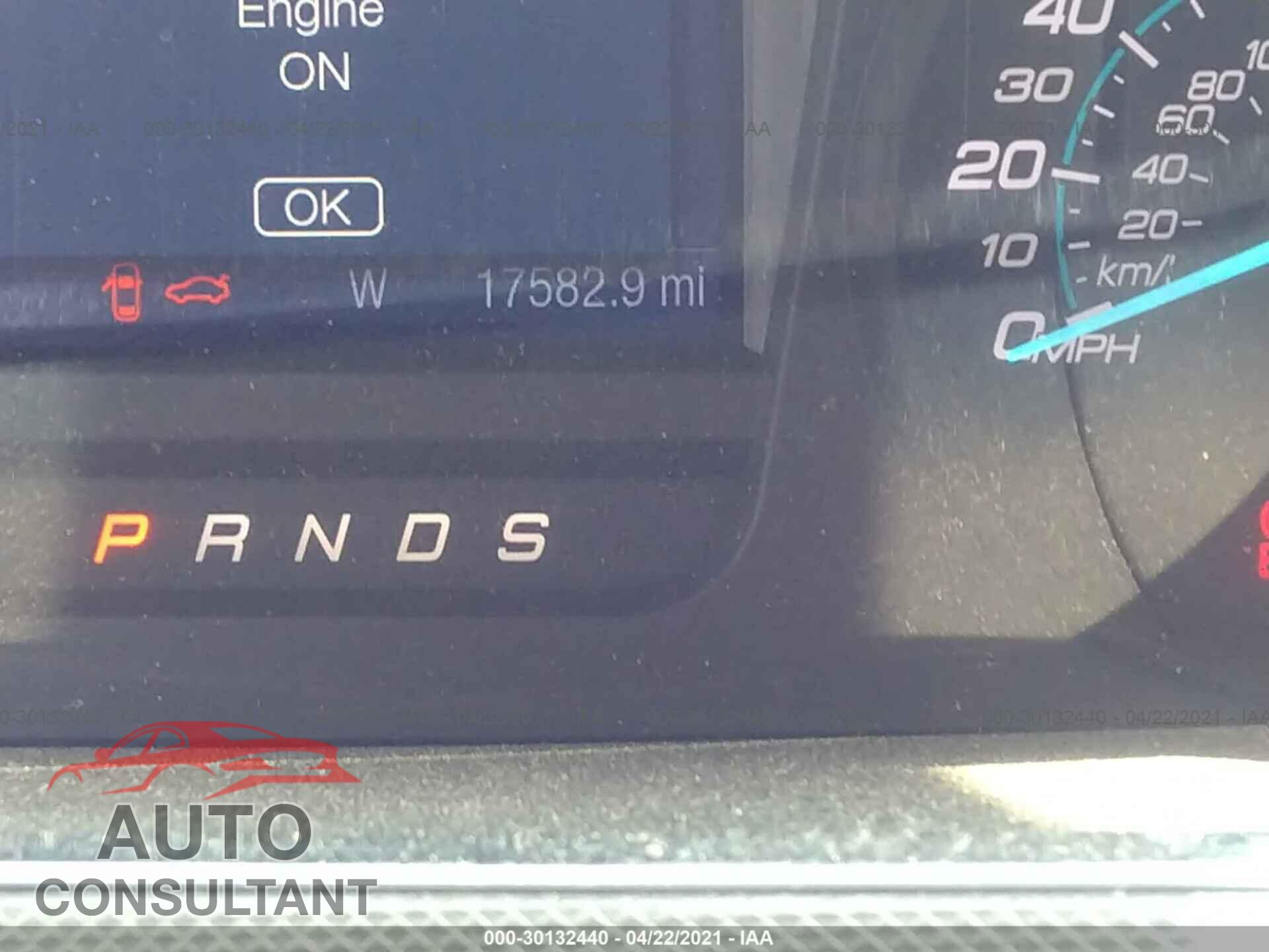 FORD TAURUS 2017 - 1FAHP2D84HG125585