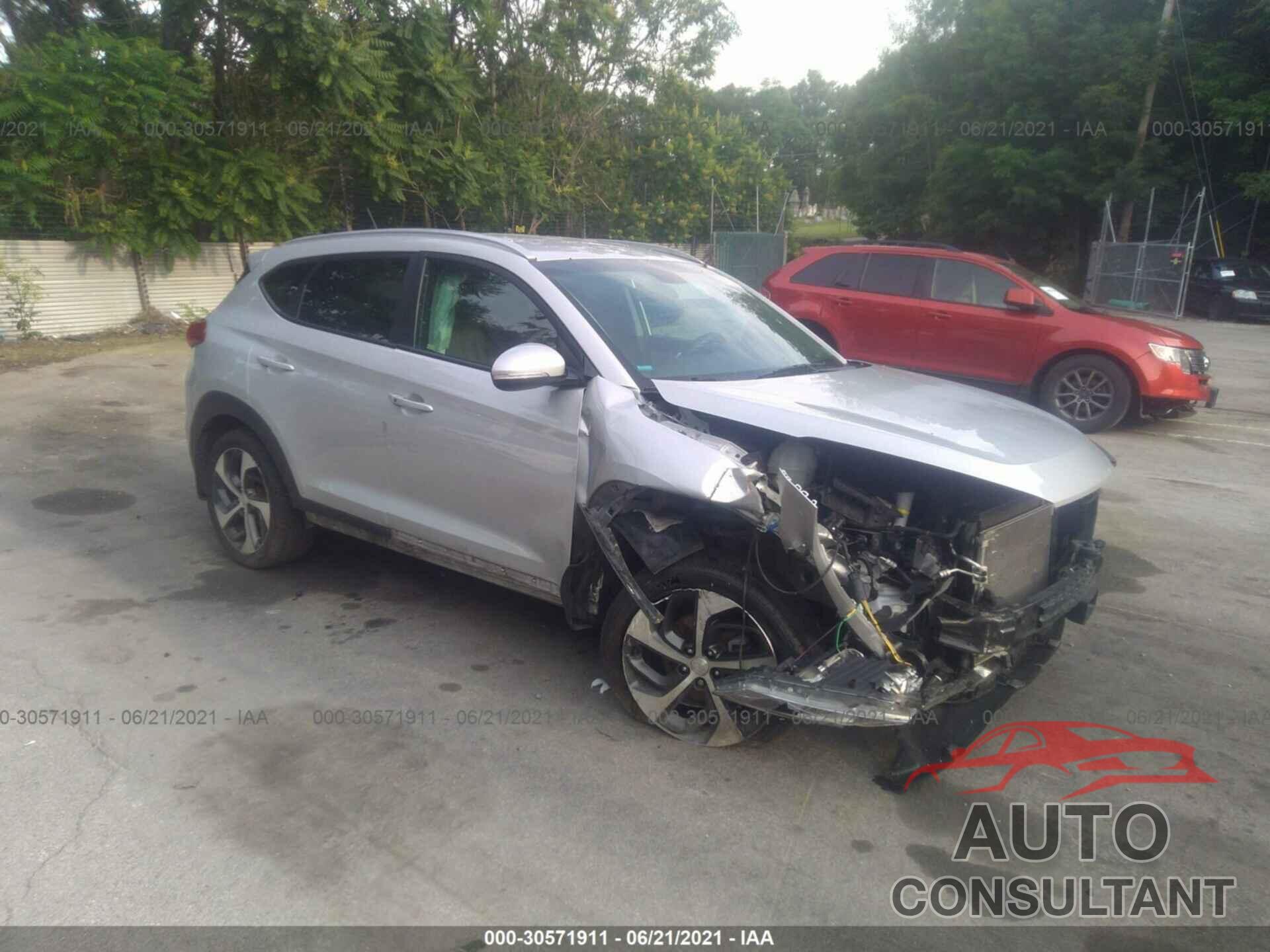 HYUNDAI TUCSON 2017 - KM8J3CA29HU593189