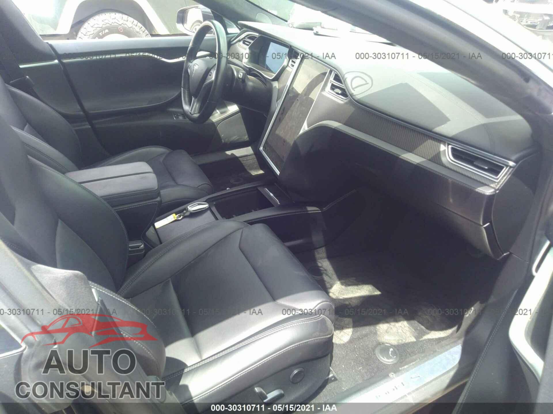 TESLA MODEL S 2017 - 5YJSA1E2XHF219275