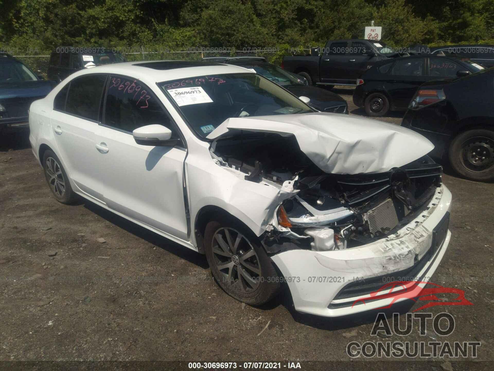 VOLKSWAGEN JETTA 2017 - 3VWDB7AJ5HM406034