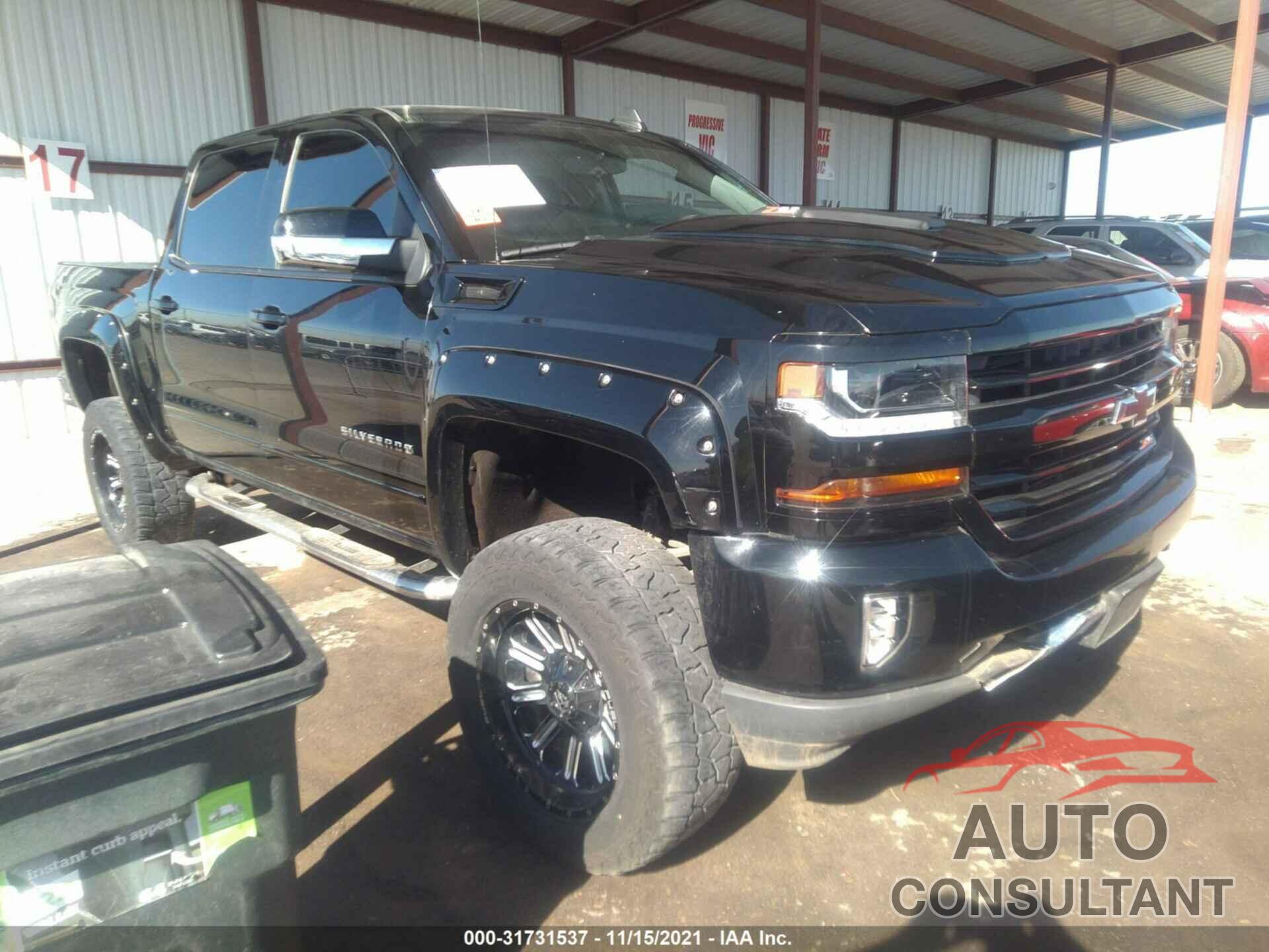 CHEVROLET SILVERADO 1500 2018 - 3GCUKREC0JG528945