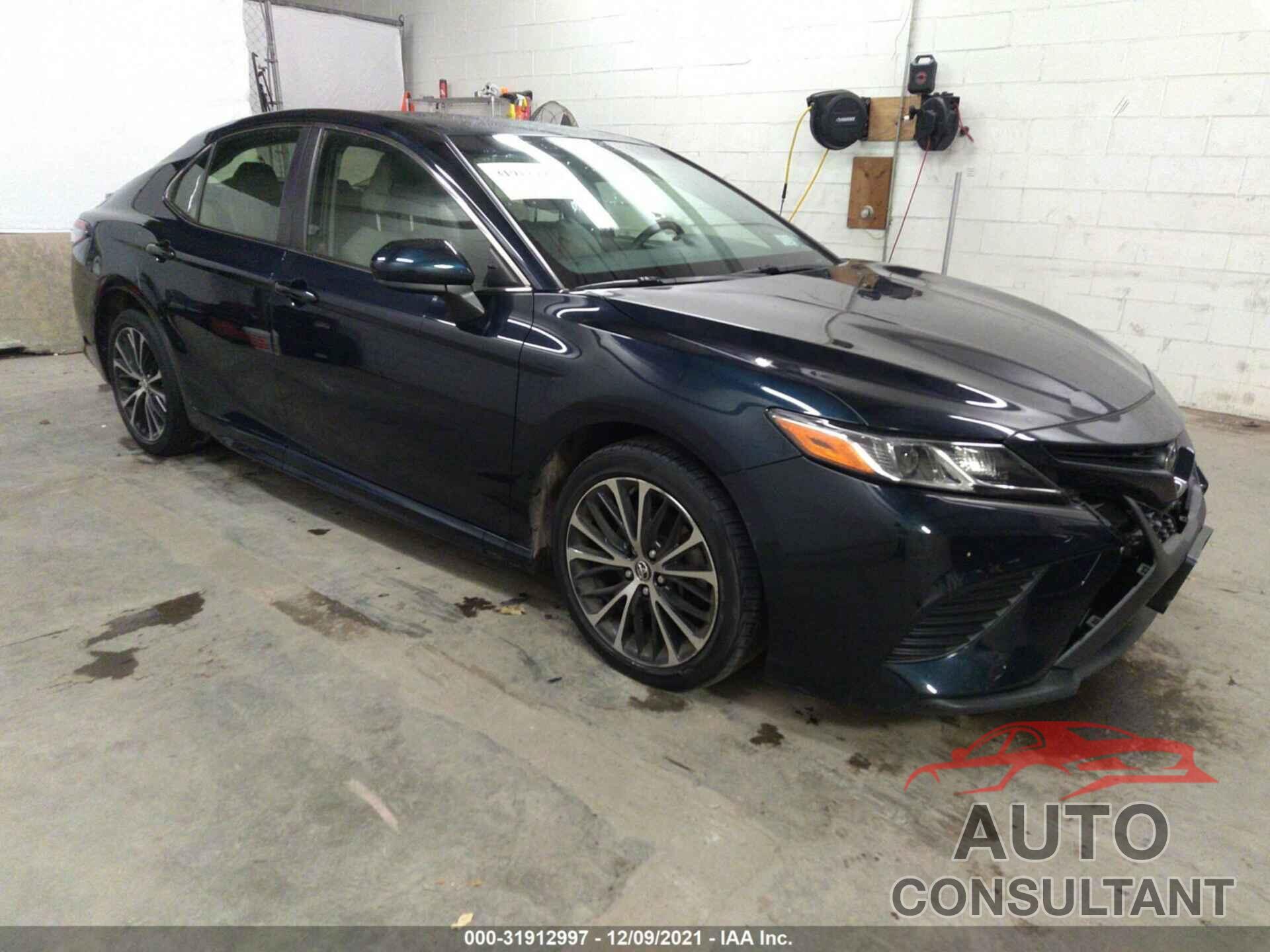 TOYOTA CAMRY 2018 - JTNB11HK6J3050608
