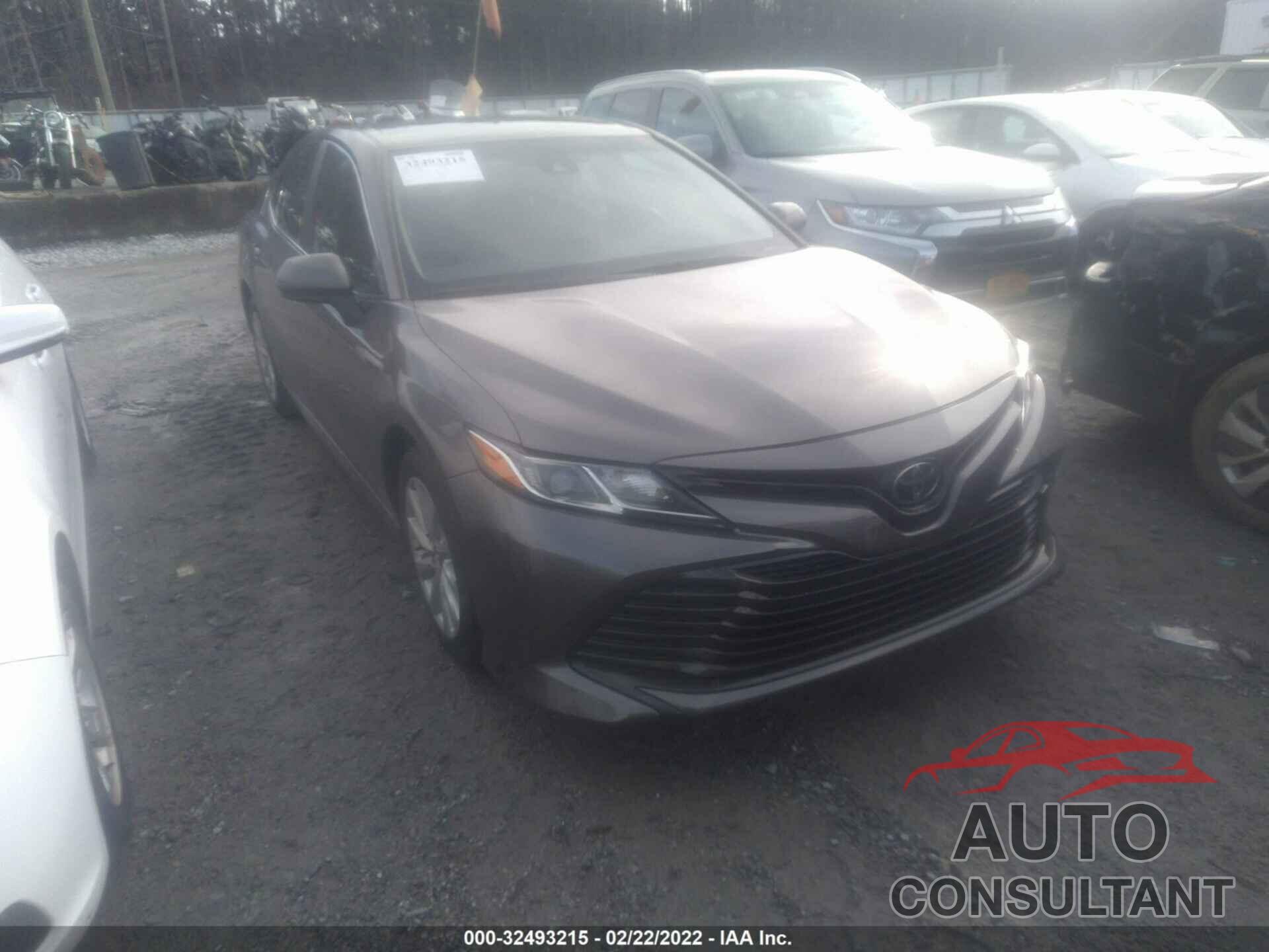 2020 CAMRY TOYOTA