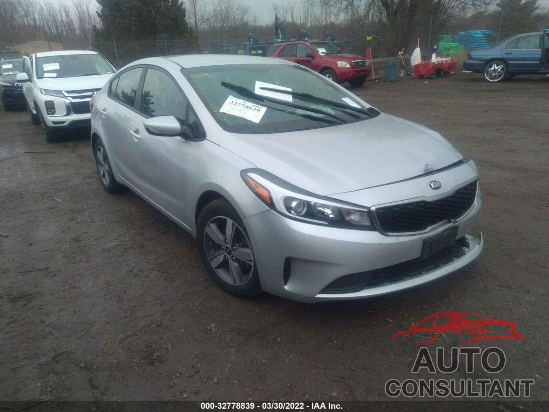 KIA FORTE 2018 - 3KPFL4A74JE240925