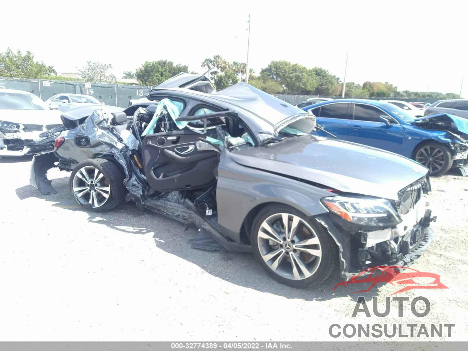 MERCEDES-BENZ C-CLASS 2019 - 55SWF8DB0KU310526