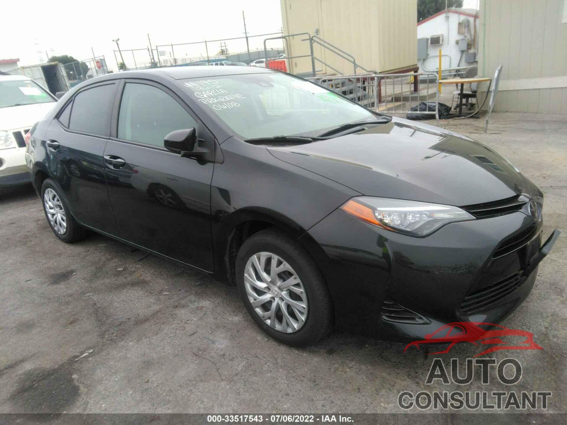 TOYOTA COROLLA 2018 - 5YFBURHEXJP836276