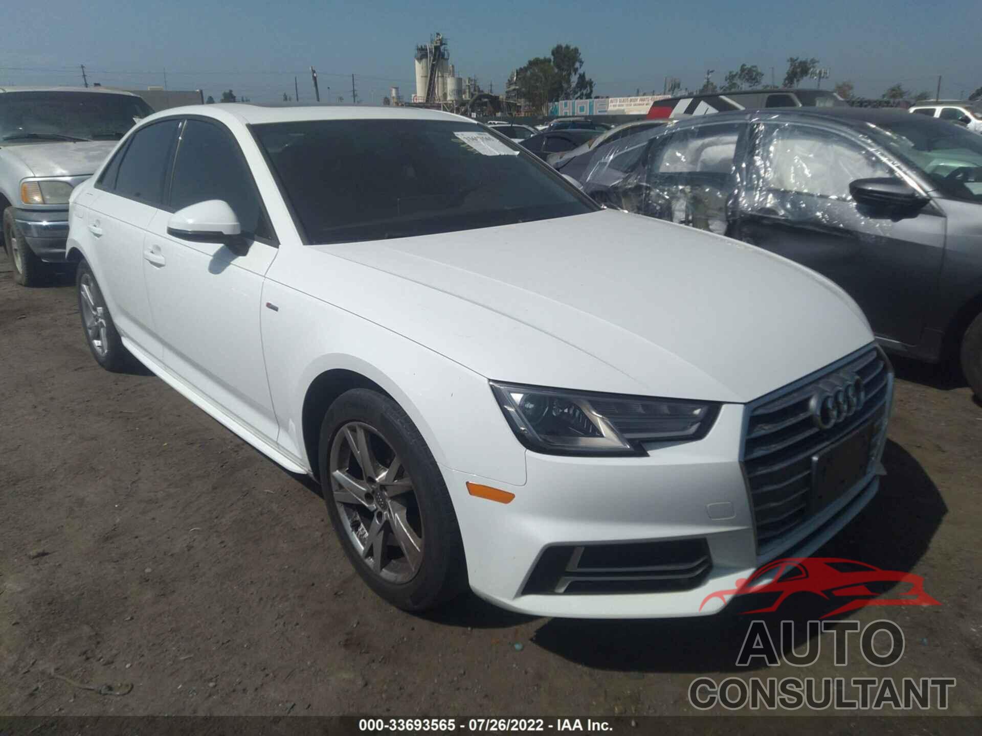 AUDI A4 2018 - WAUKMAF47JA228051