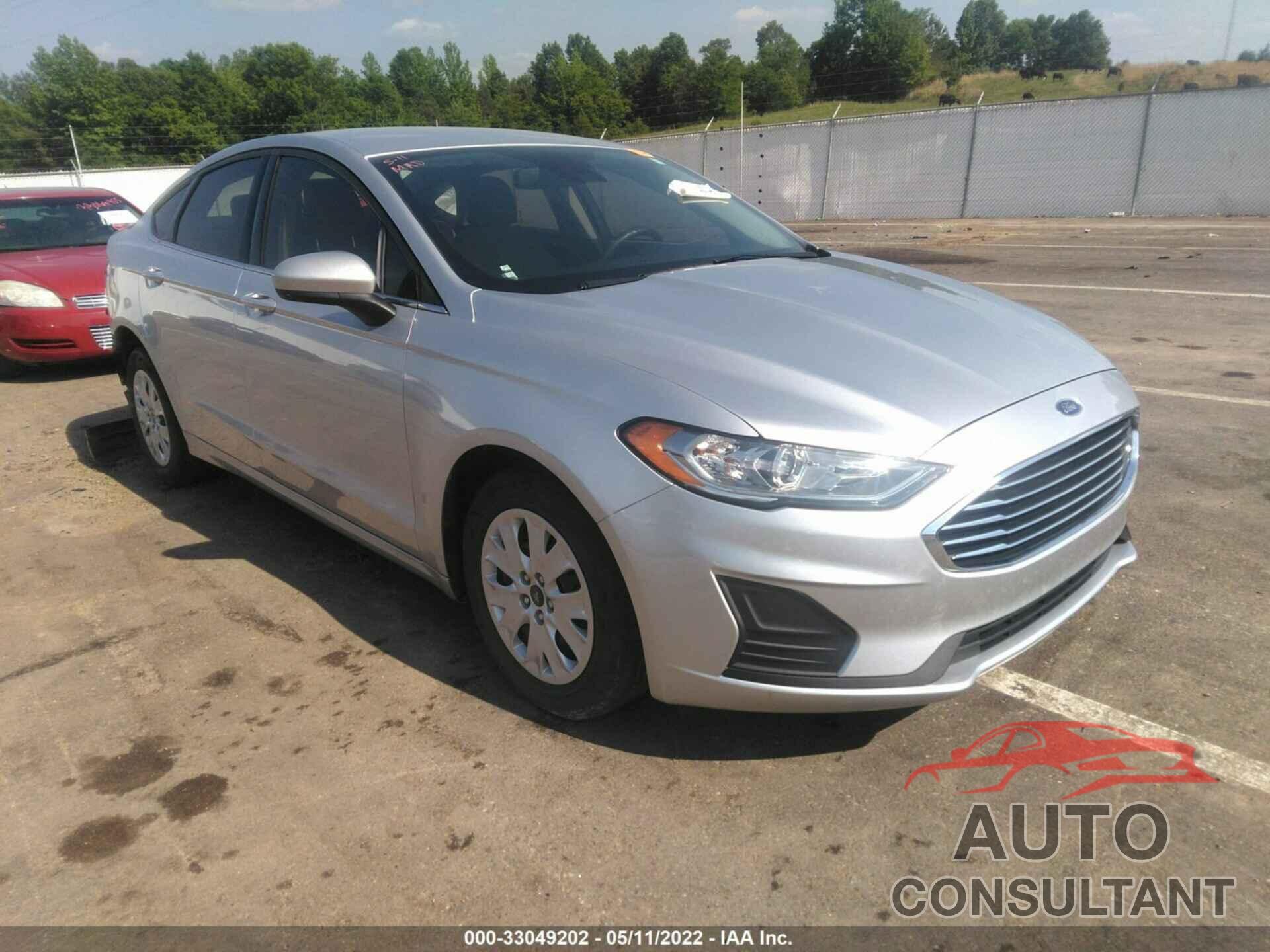 FORD FUSION 2019 - 3FA6P0G76KR102226