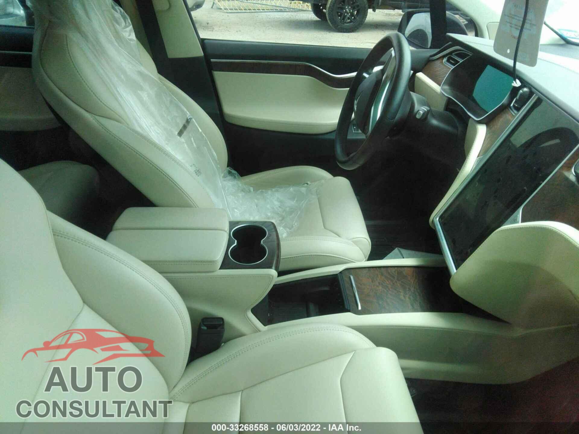 TESLA MODEL X 2018 - 5YJXCBE21JF089446
