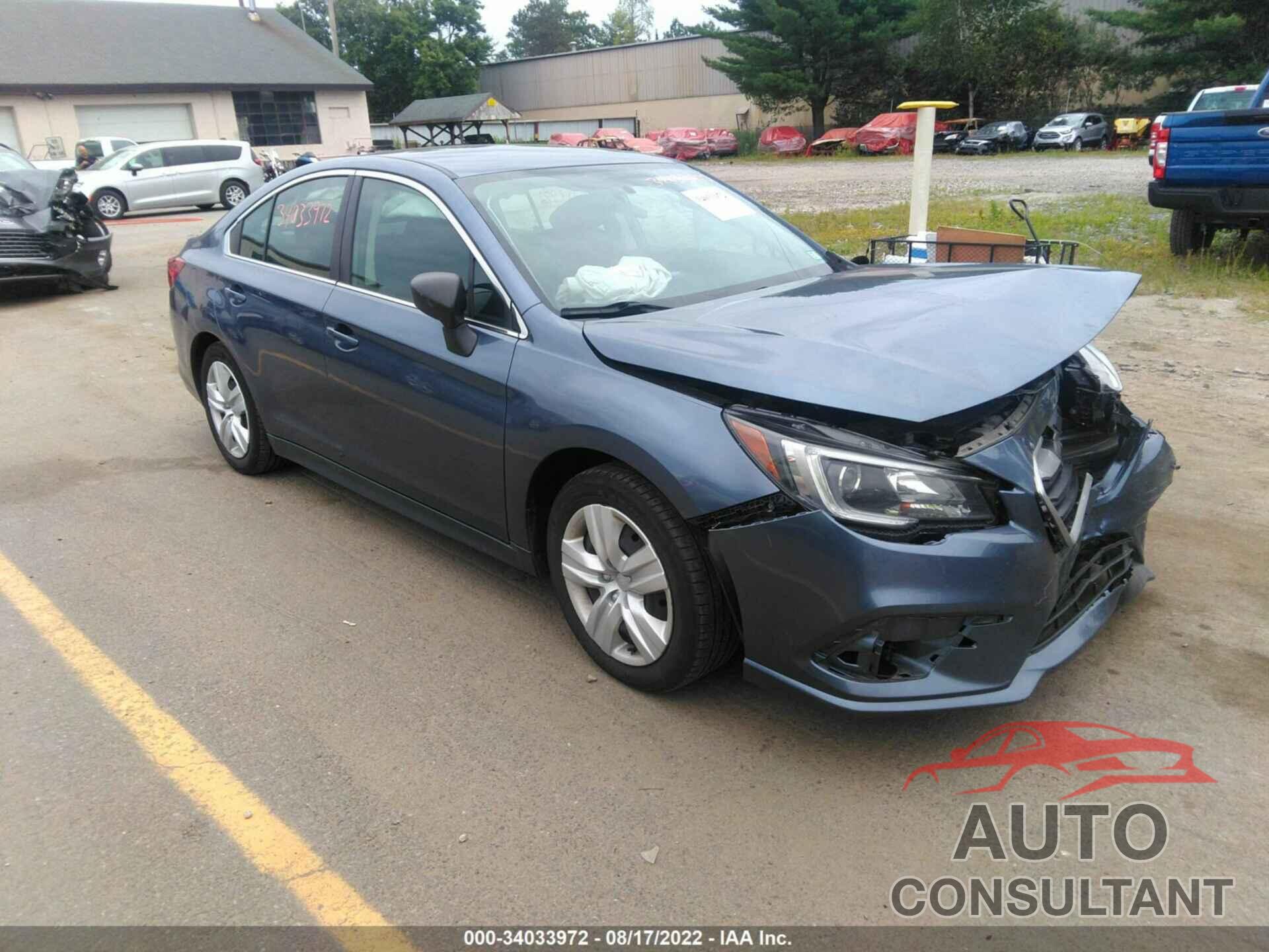 SUBARU LEGACY 2018 - 4S3BNAA66J3045964