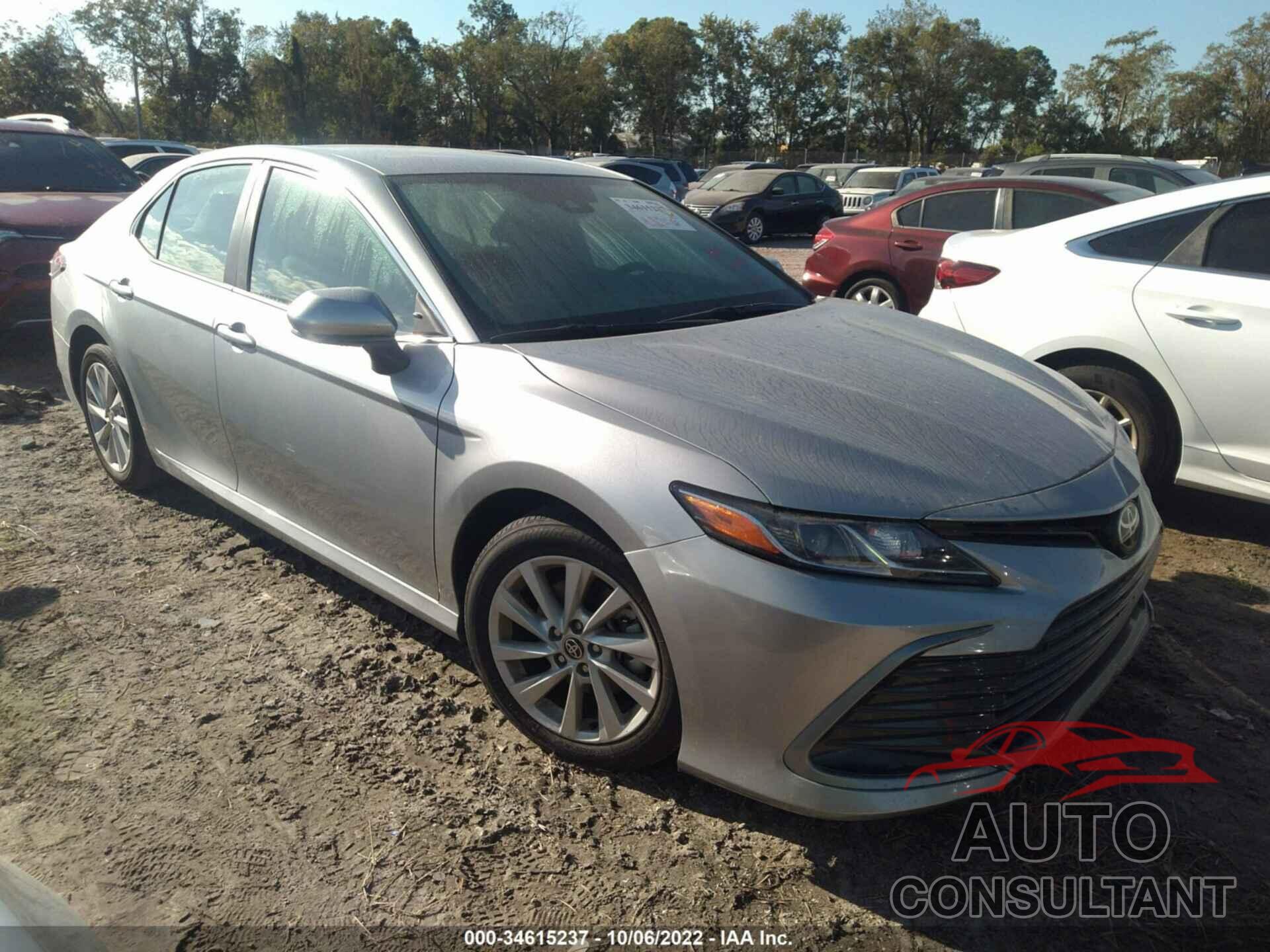 TOYOTA CAMRY 2022 - 4T1C11AK7NU628956