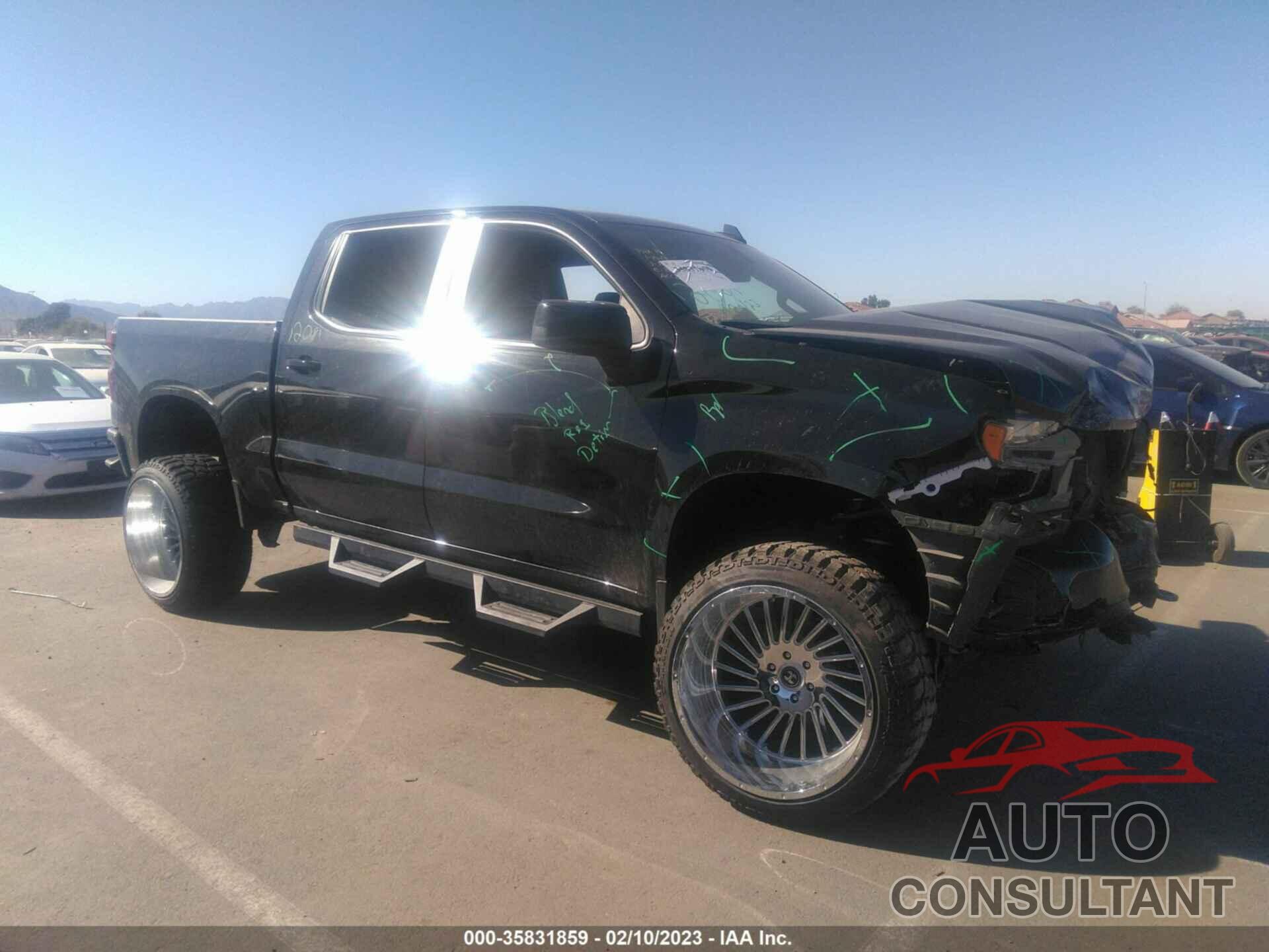 CHEVROLET SILVERADO 1500 2021 - 1GCPWDED1MZ413174