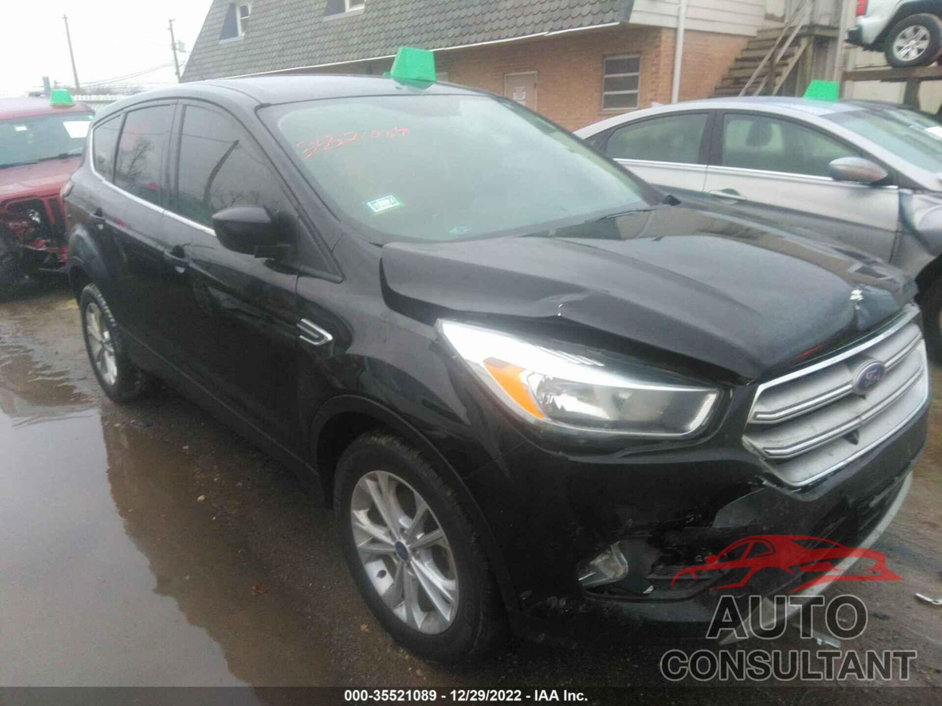 FORD ESCAPE 2017 - 1FMCU0GD4HUB73479