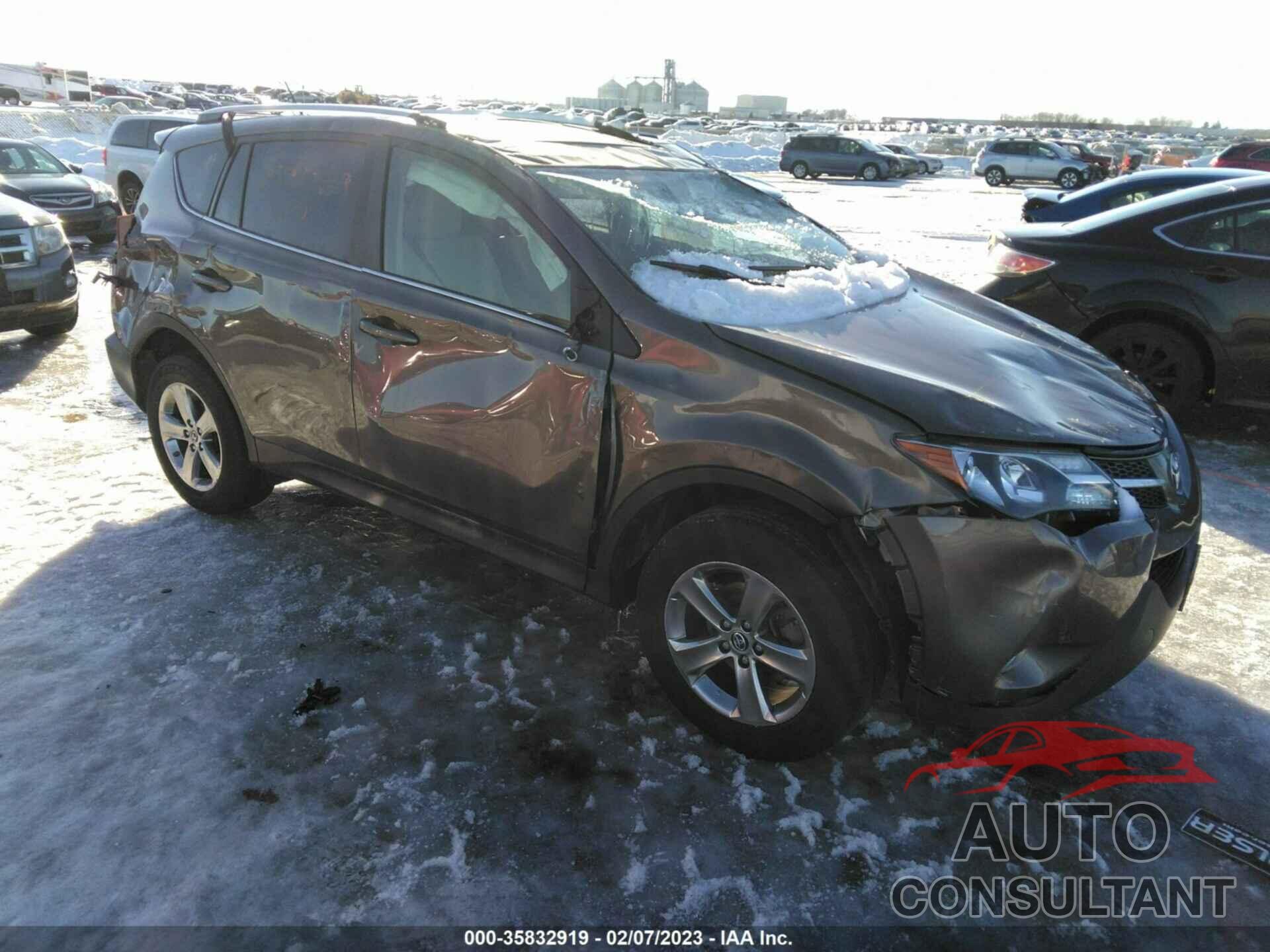 TOYOTA RAV4 2015 - JTMRFREV4FD130766