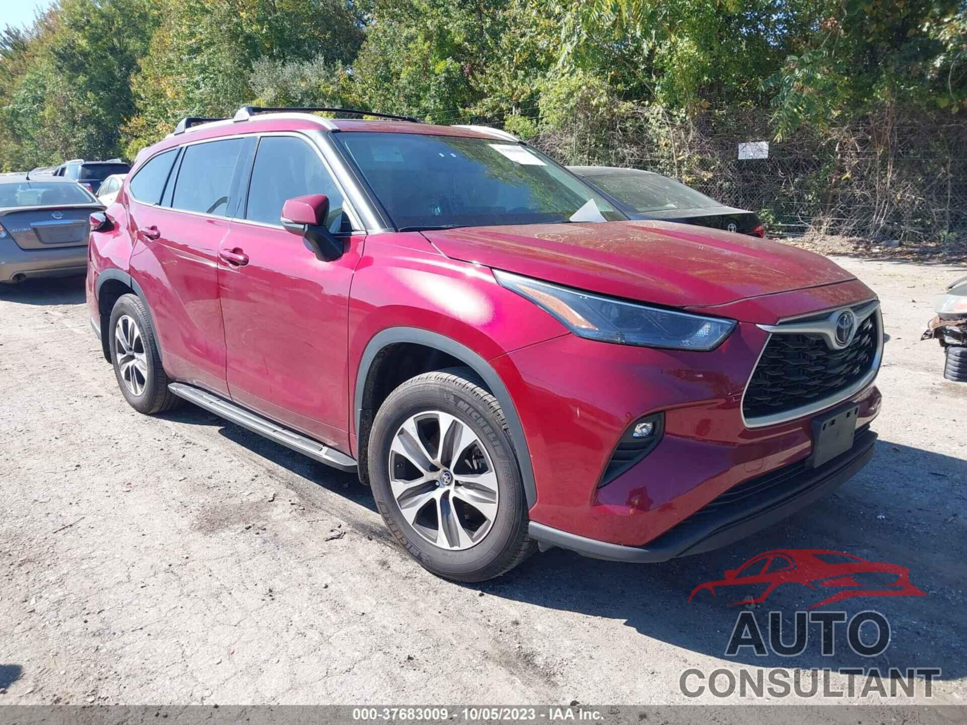 TOYOTA HIGHLANDER 2022 - 5TDGZRBH8NS200916