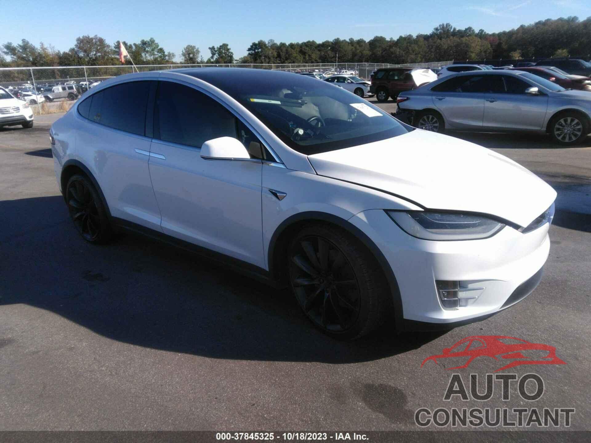 TESLA MODEL X 2021 - 5YJXCBE24MF323647