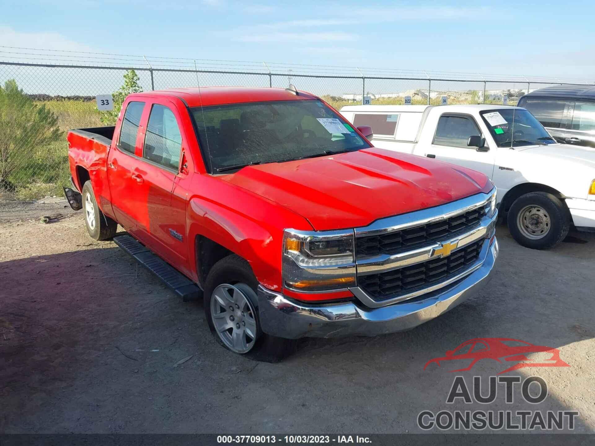 CHEVROLET SILVERADO 1500 2018 - 2GCRCREC3J1104638