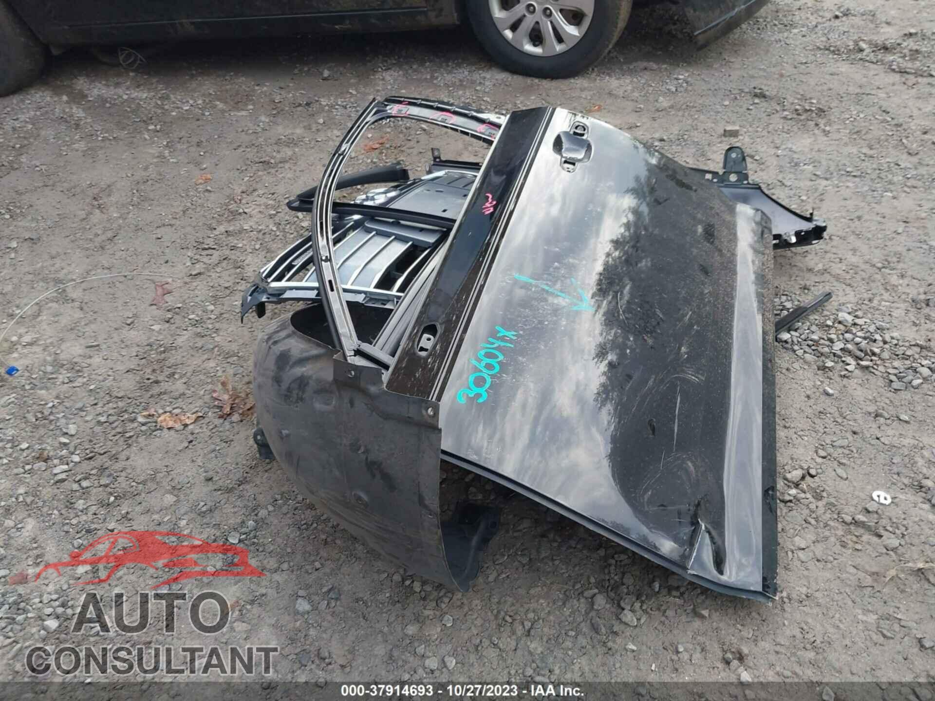 AUDI A4 2018 - WAUDNAF49JA141144