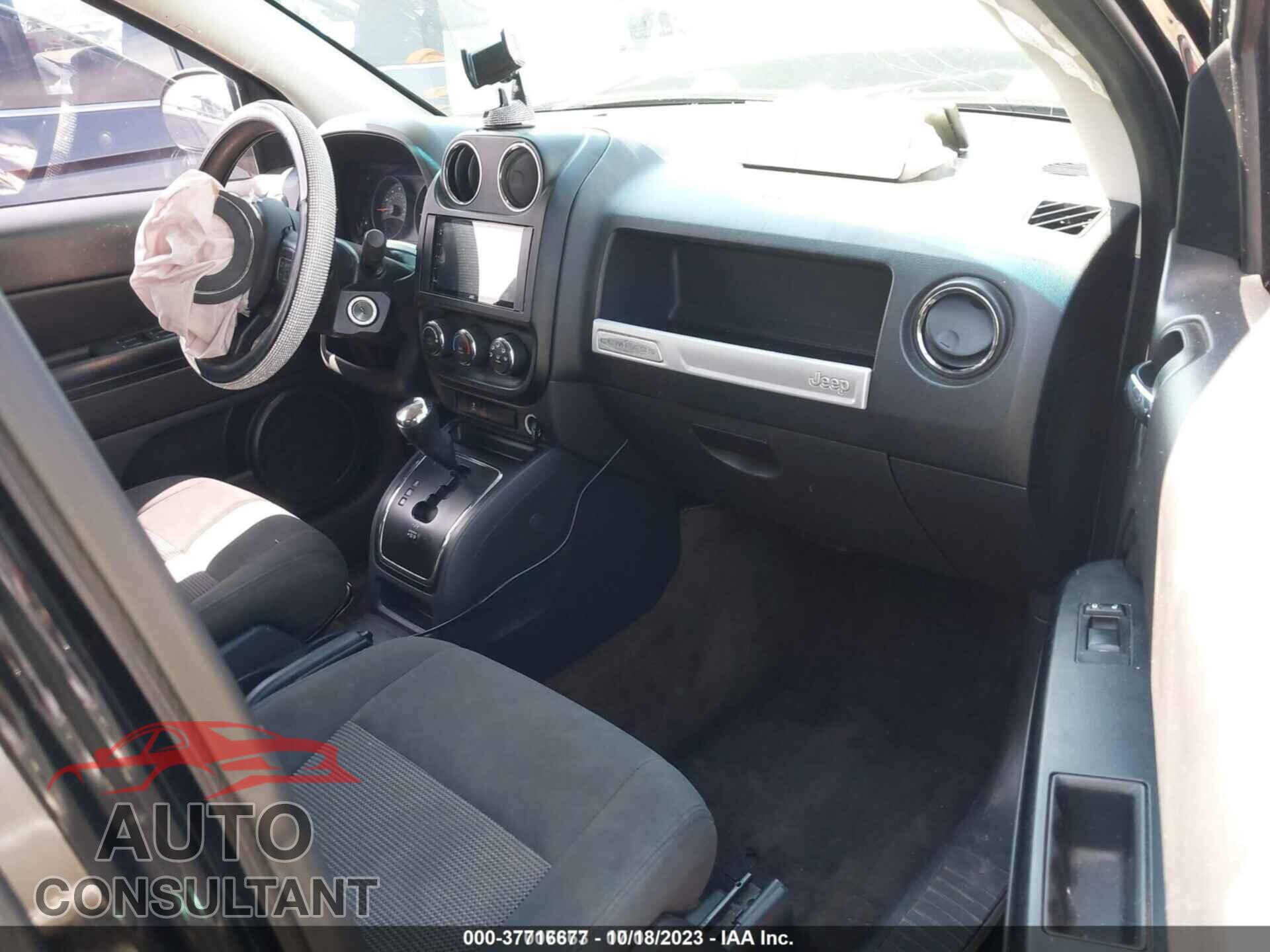 JEEP COMPASS 2017 - 1C4NJCBA7HD146796