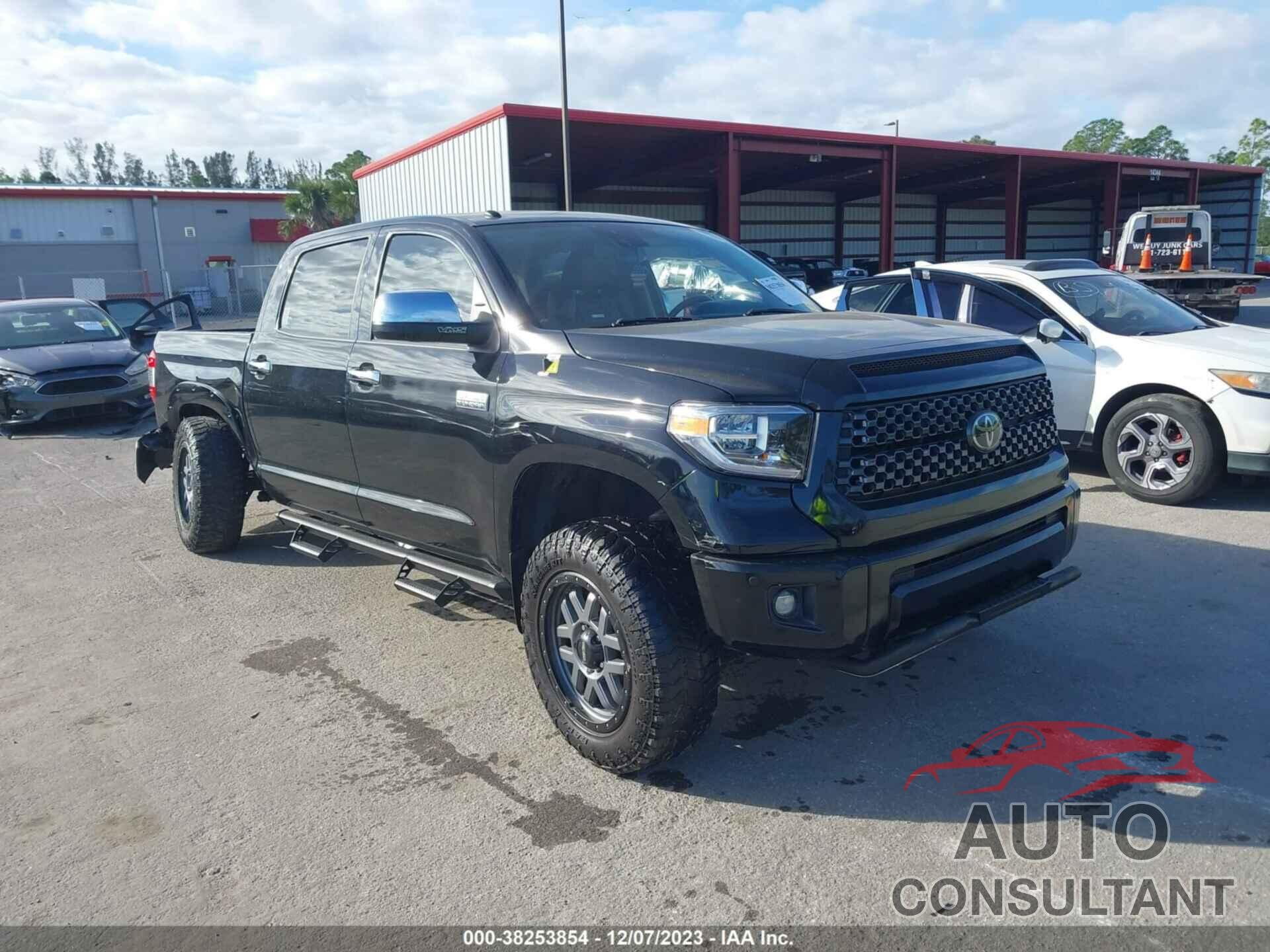 TOYOTA TUNDRA 2018 - 5TFAW5F10JX749230