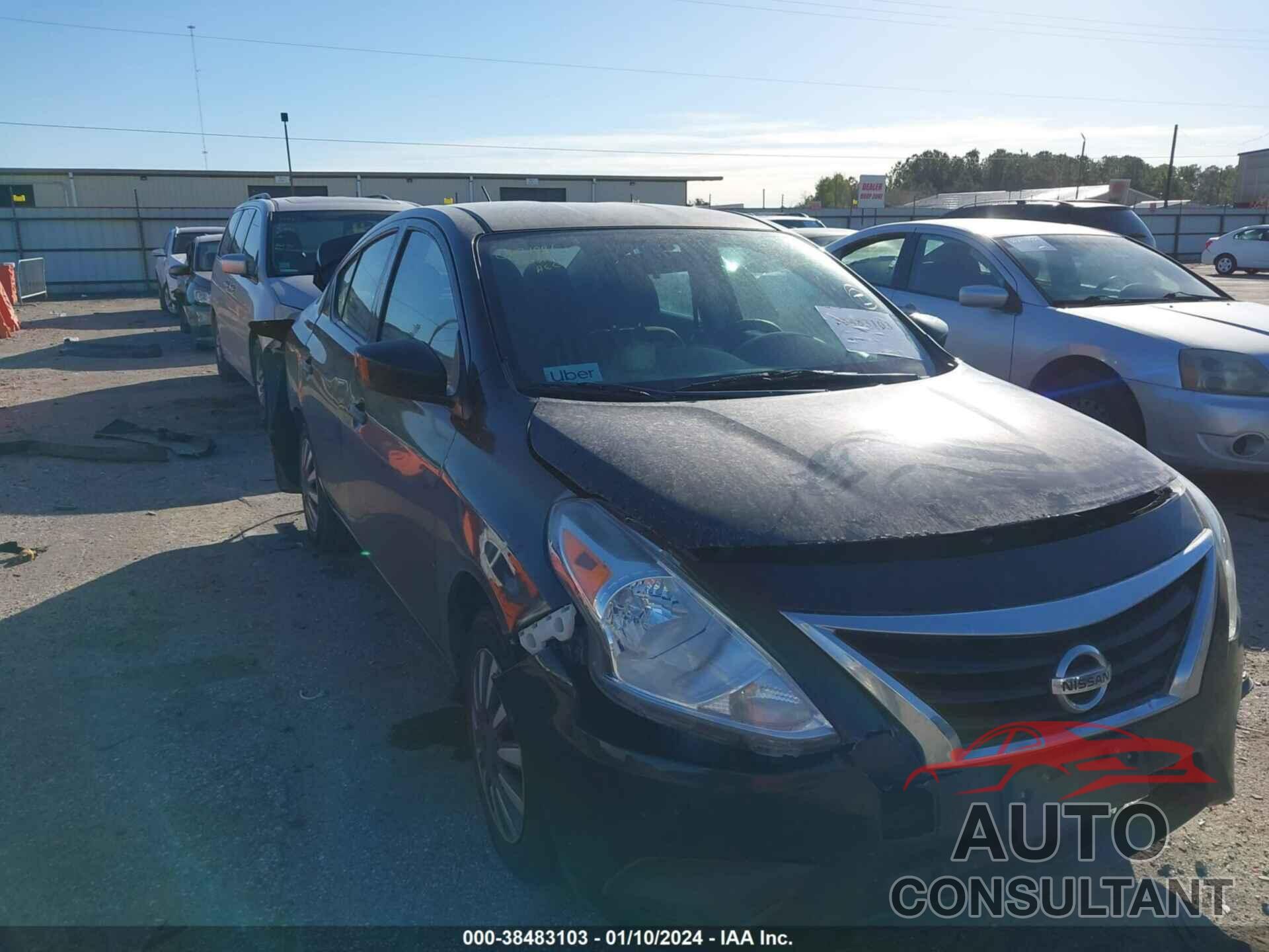 NISSAN VERSA 2018 - 3N1CN7AP7JL800837