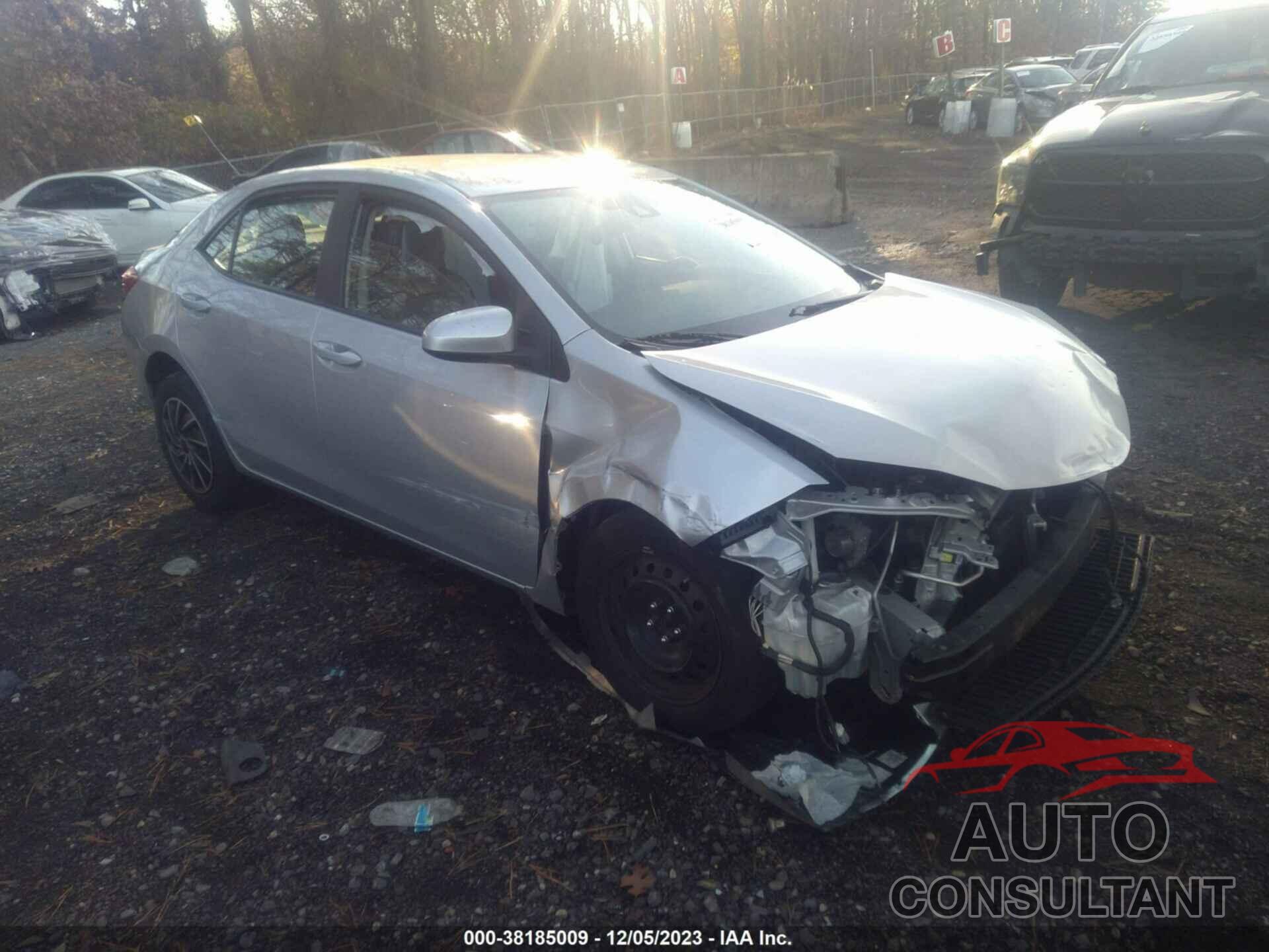 TOYOTA COROLLA 2018 - 2T1BURHE1JC032240