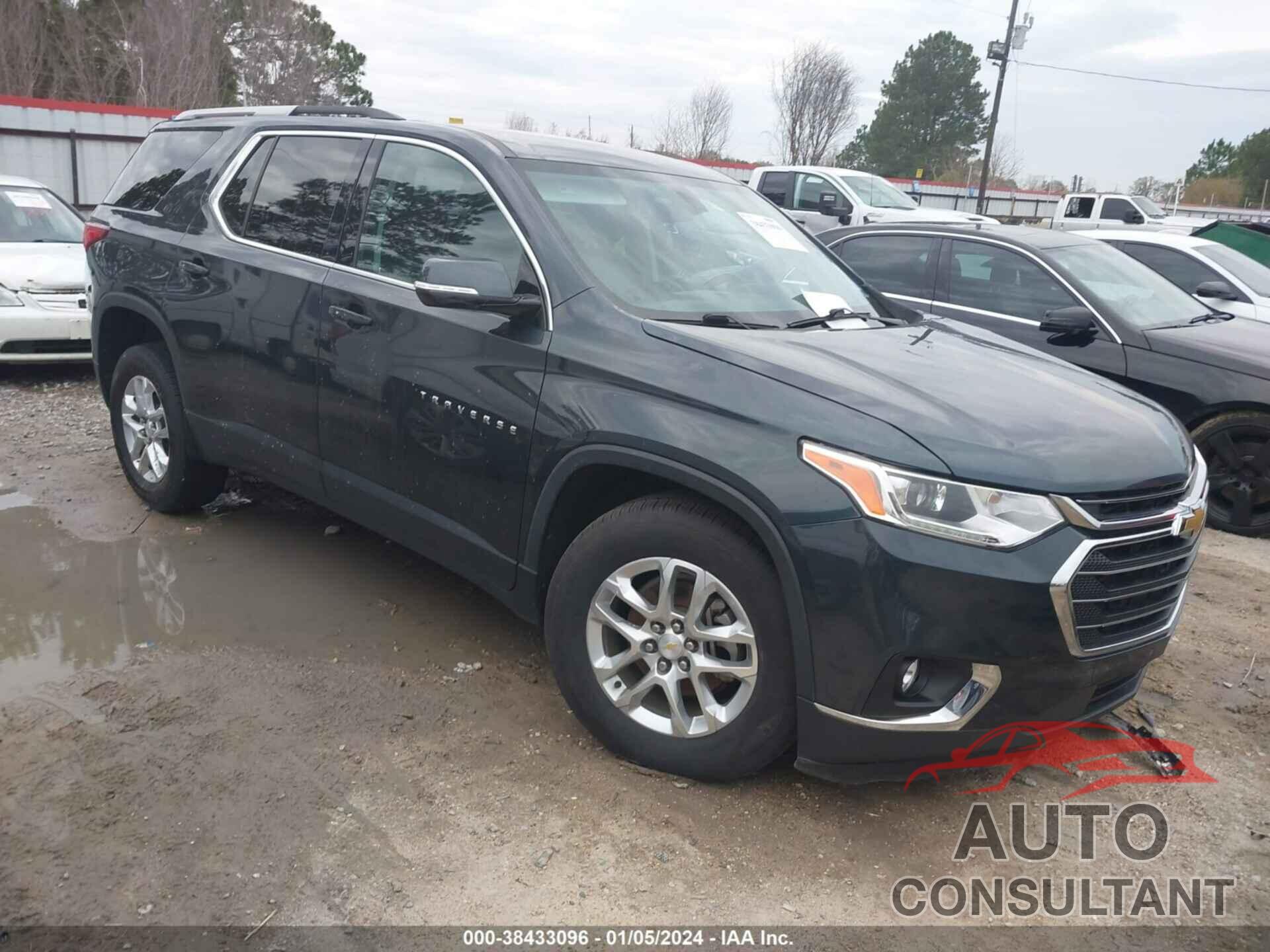 CHEVROLET TRAVERSE 2018 - 1GNERGKW8JJ136420