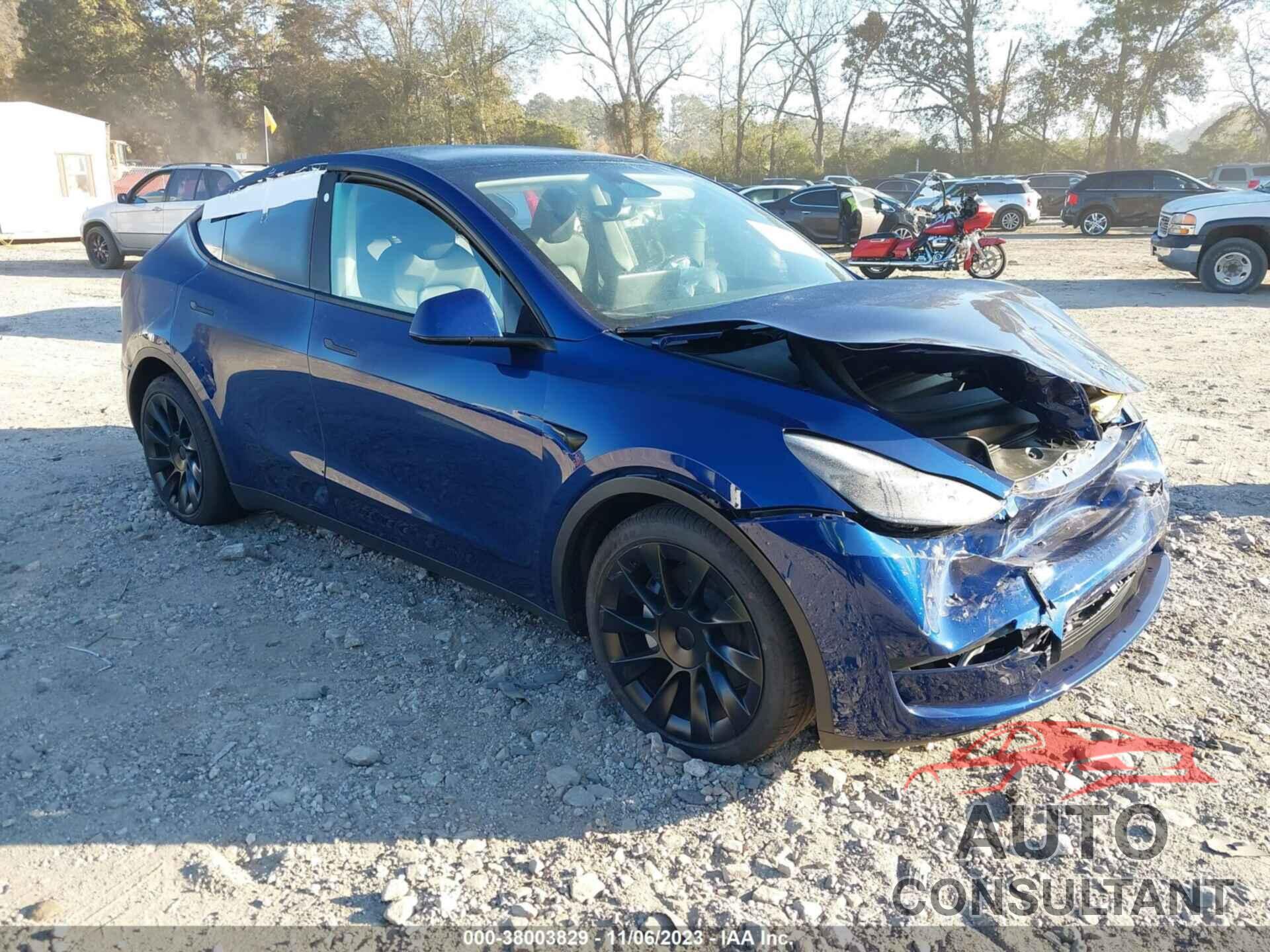 TESLA MODEL Y 2023 - 7SAYGAEE2PF709116
