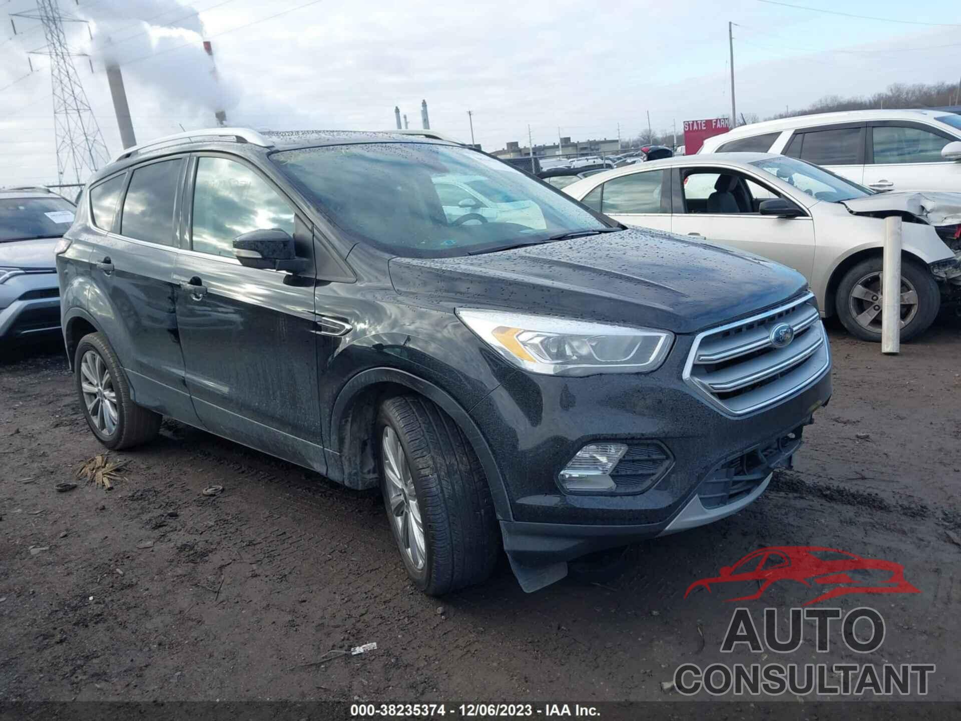 FORD ESCAPE 2017 - 1FMCU0J93HUD82748