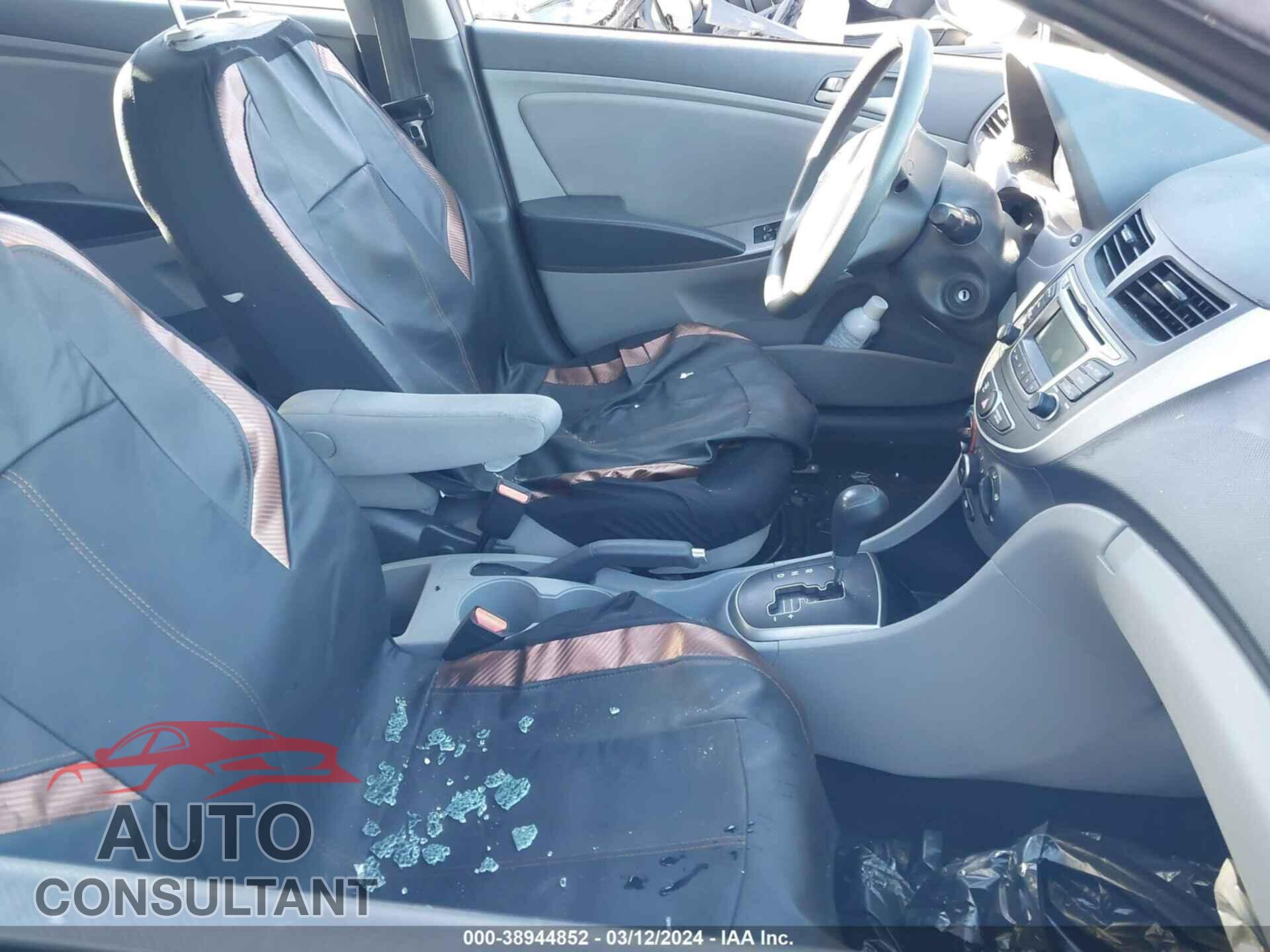 HYUNDAI ACCENT 2017 - KMHCT4AE3HU306213