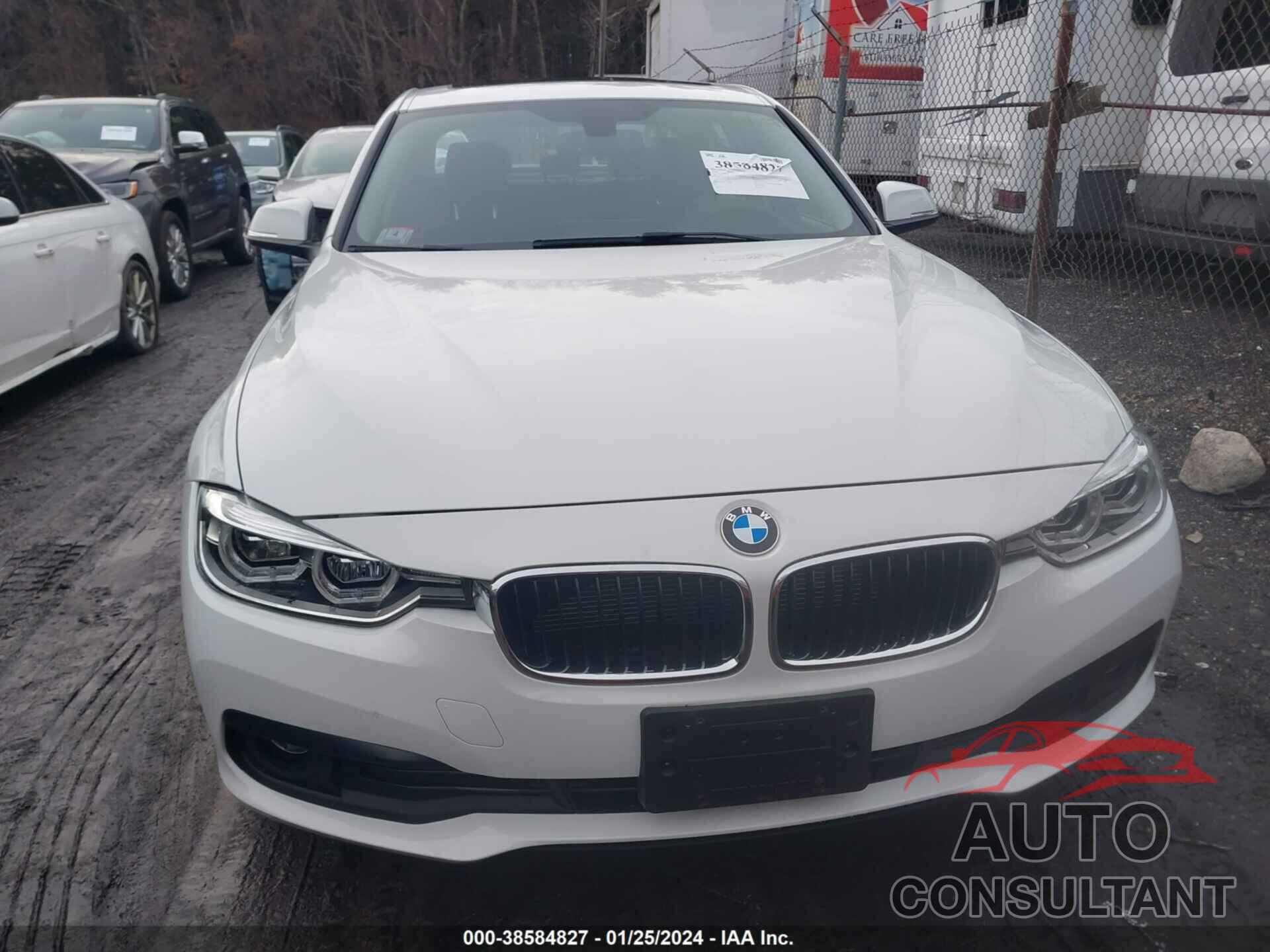 BMW 320I 2018 - WBA8E5G51JNV02889