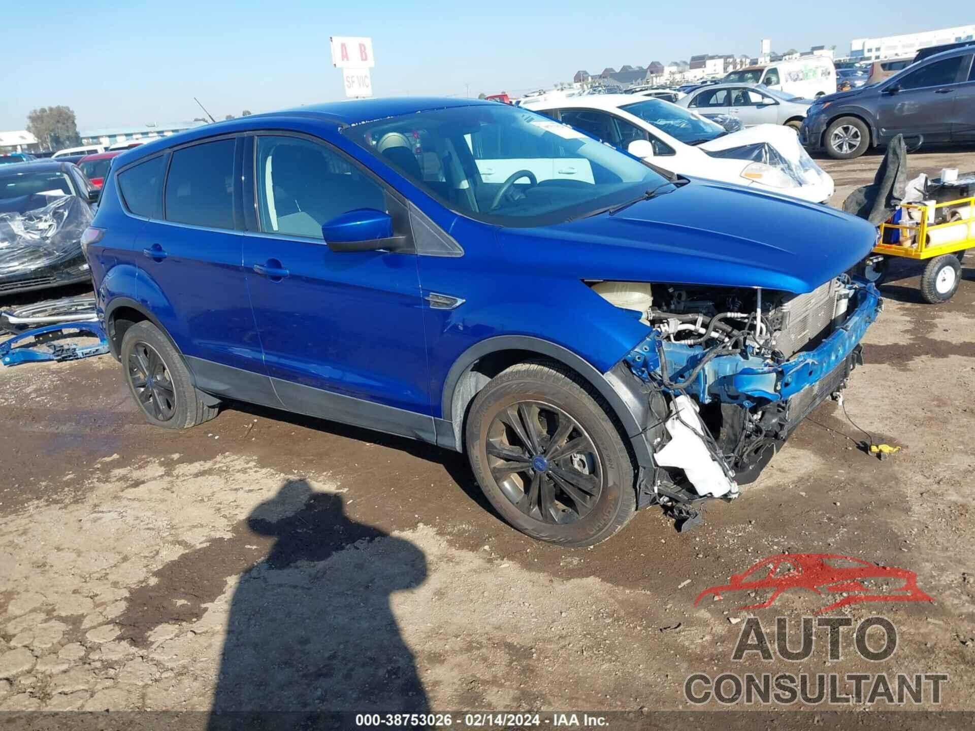 FORD ESCAPE 2017 - 1FMCU9GD2HUB35060