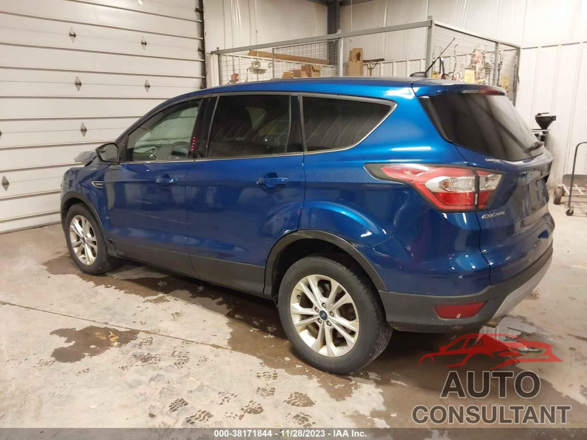 FORD ESCAPE 2017 - 1FMCU0GD7HUA99751