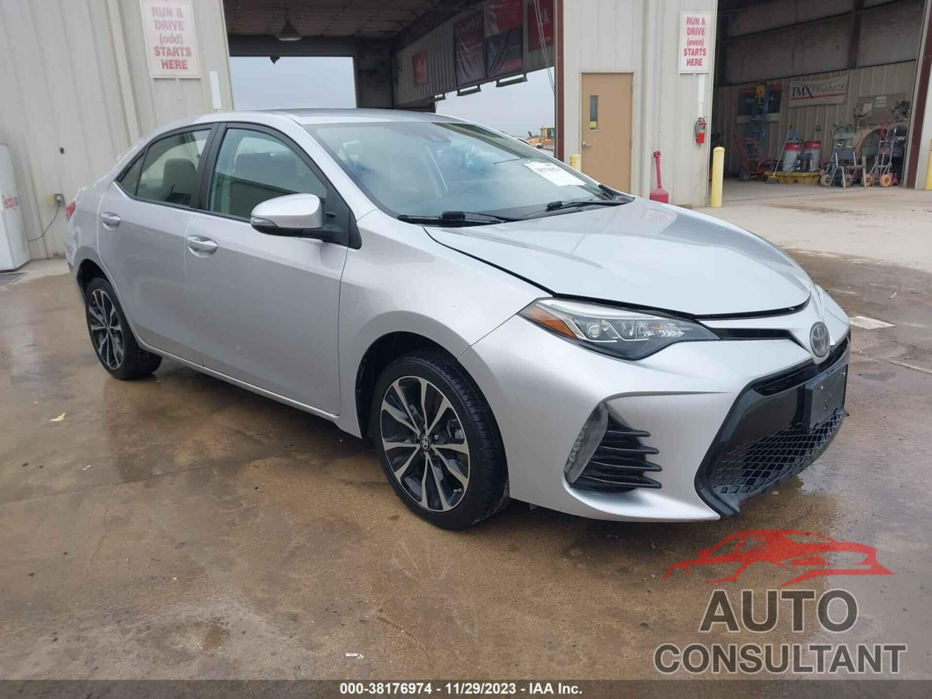 TOYOTA COROLLA 2018 - 5YFBURHE9JP789418